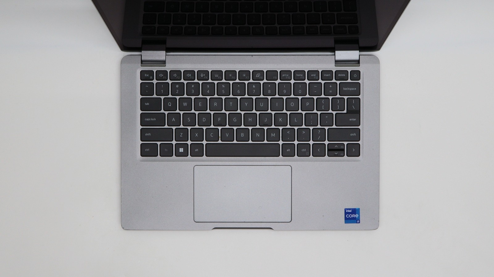 Dell Latitude 5330 13″ i7-1265u 16GB 512GB – Very Good