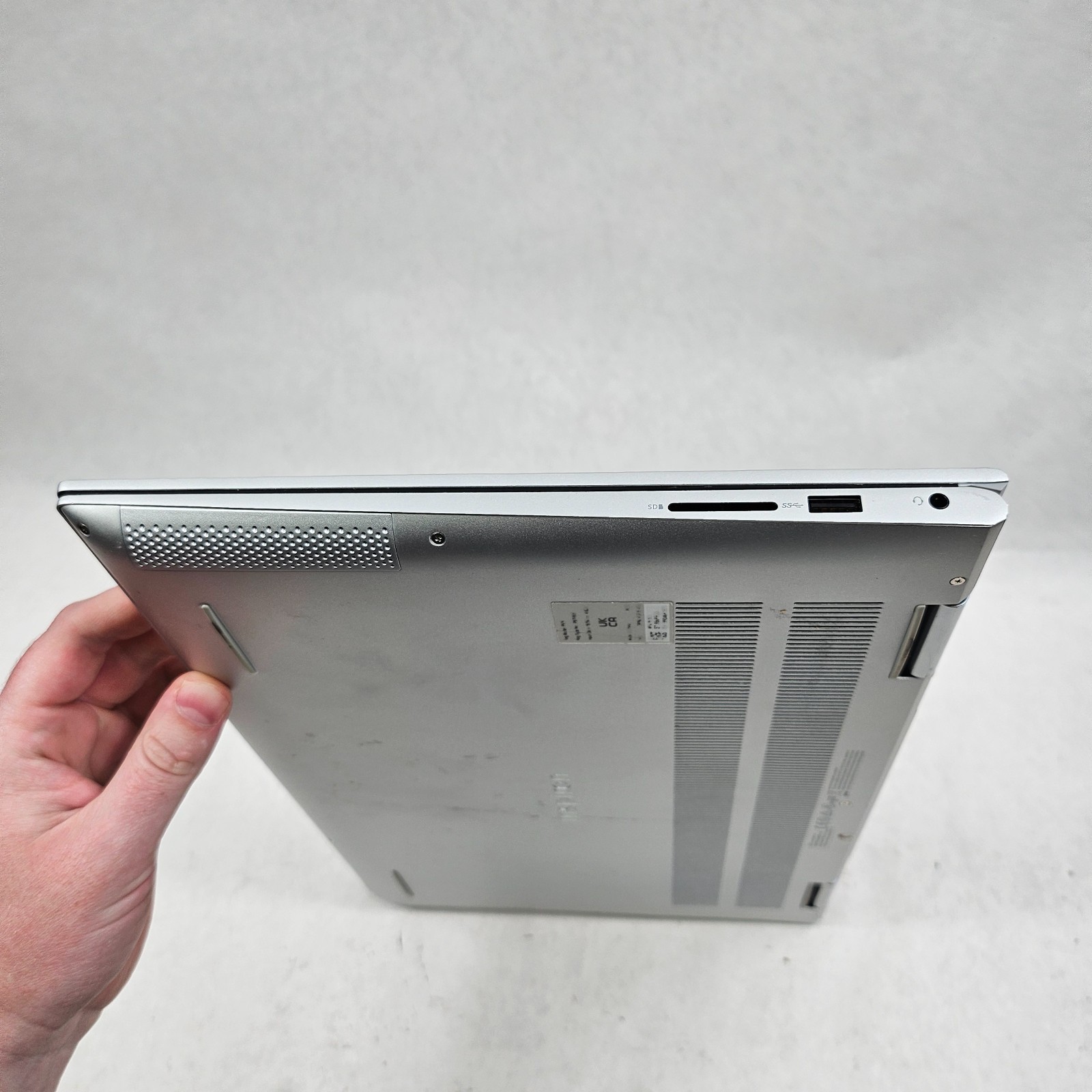 Dell Inspiron 7506 2-in-1 Intel Core i5-1135G7 12GB RAM 512GB SSD Win 11 Pro