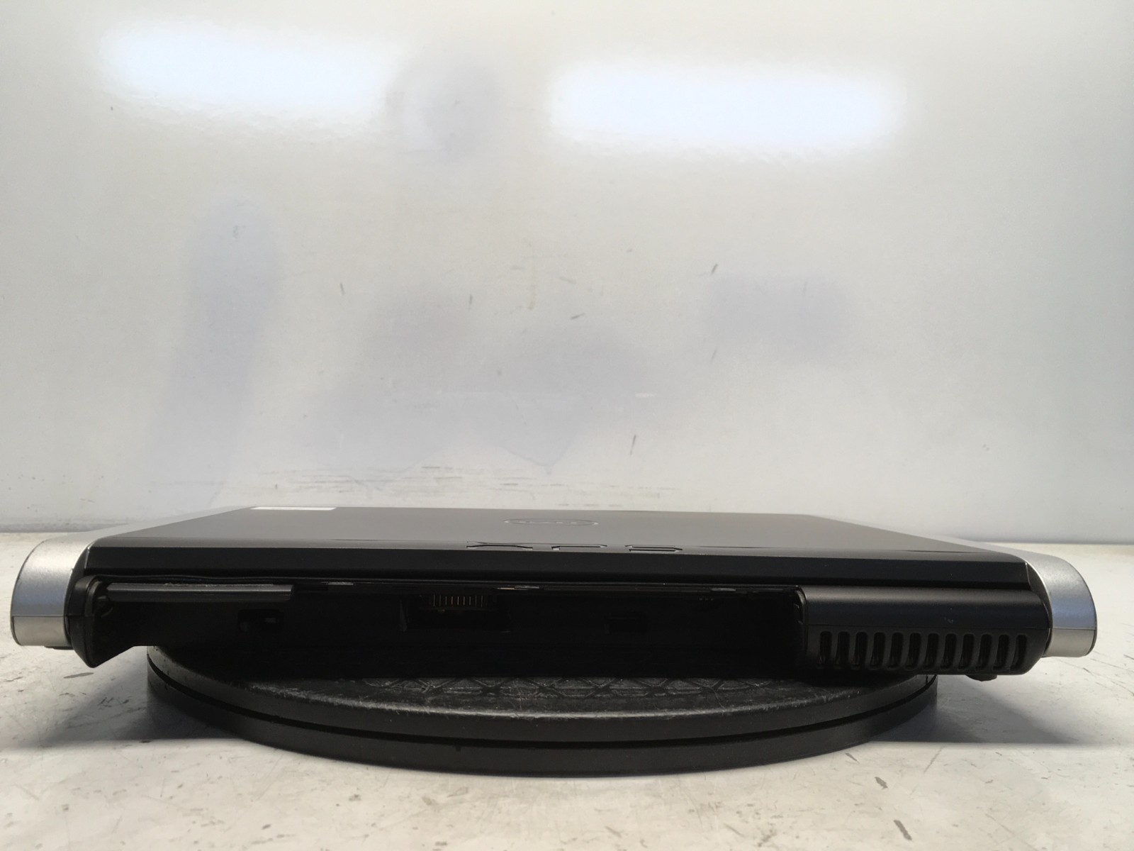 Dell XPS M1330 Intel Core 2 Duo 06FD 1.66GHz 1 GB NO HDD