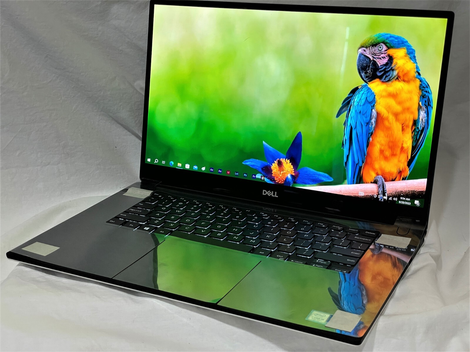 Dell XPS 15 7590 | i9-9980HK 2.4GHz | 4K OLED | 2TB | 32GB | Grade A