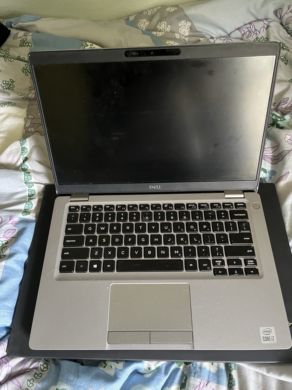 Dell Latitude 5310 13″ i7 8GB RAM 512GB SSD Silver FHD 1920×1080 with charger