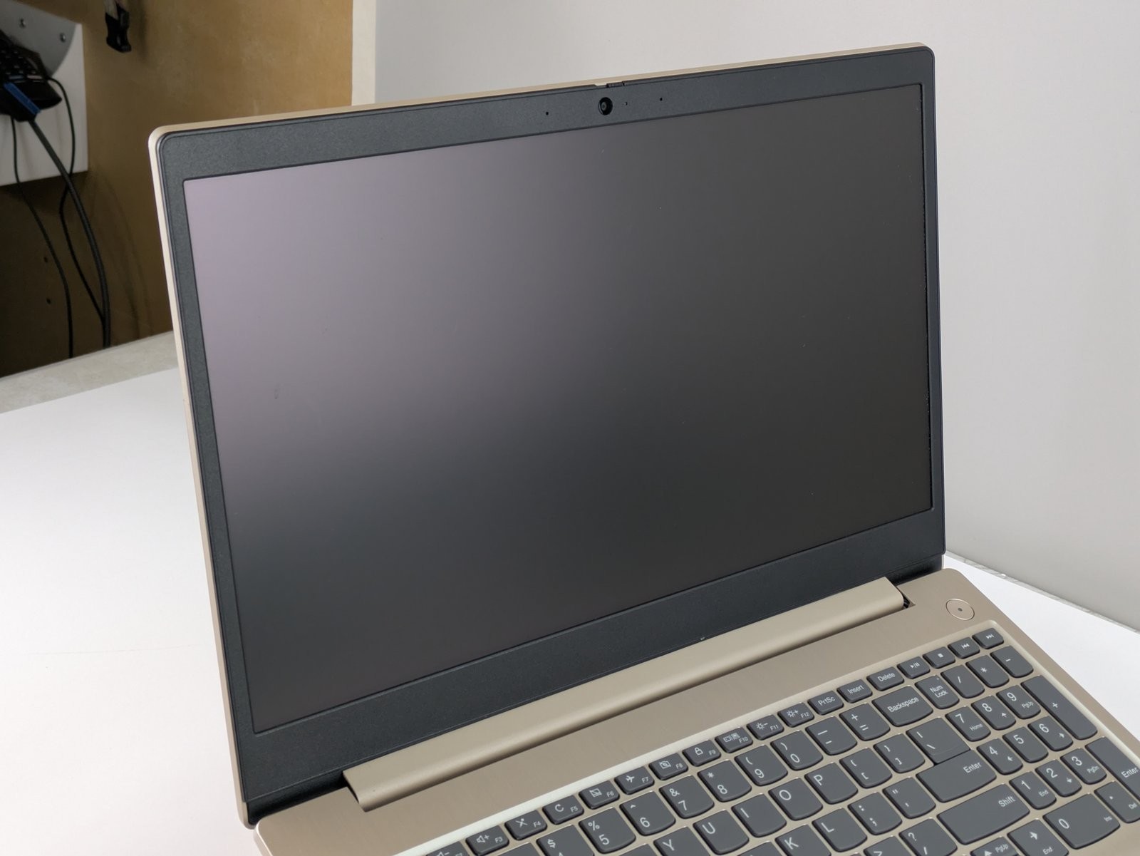 Lenovo IdeaPad 3 15ITL05 15.6″ Touch i3-1115G4 8GB RAM 256GB SSD HD W11H