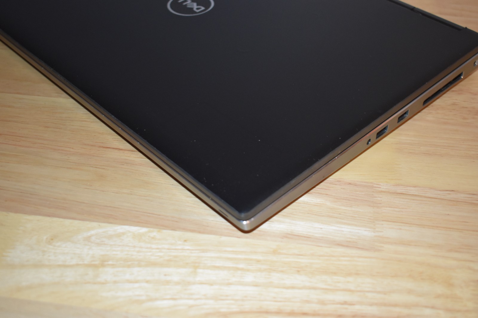 Dell Precision 7740 17.3 FHD Xeon E-2276M 16GB RAM 1TB SSD Quadro RTX 3000
