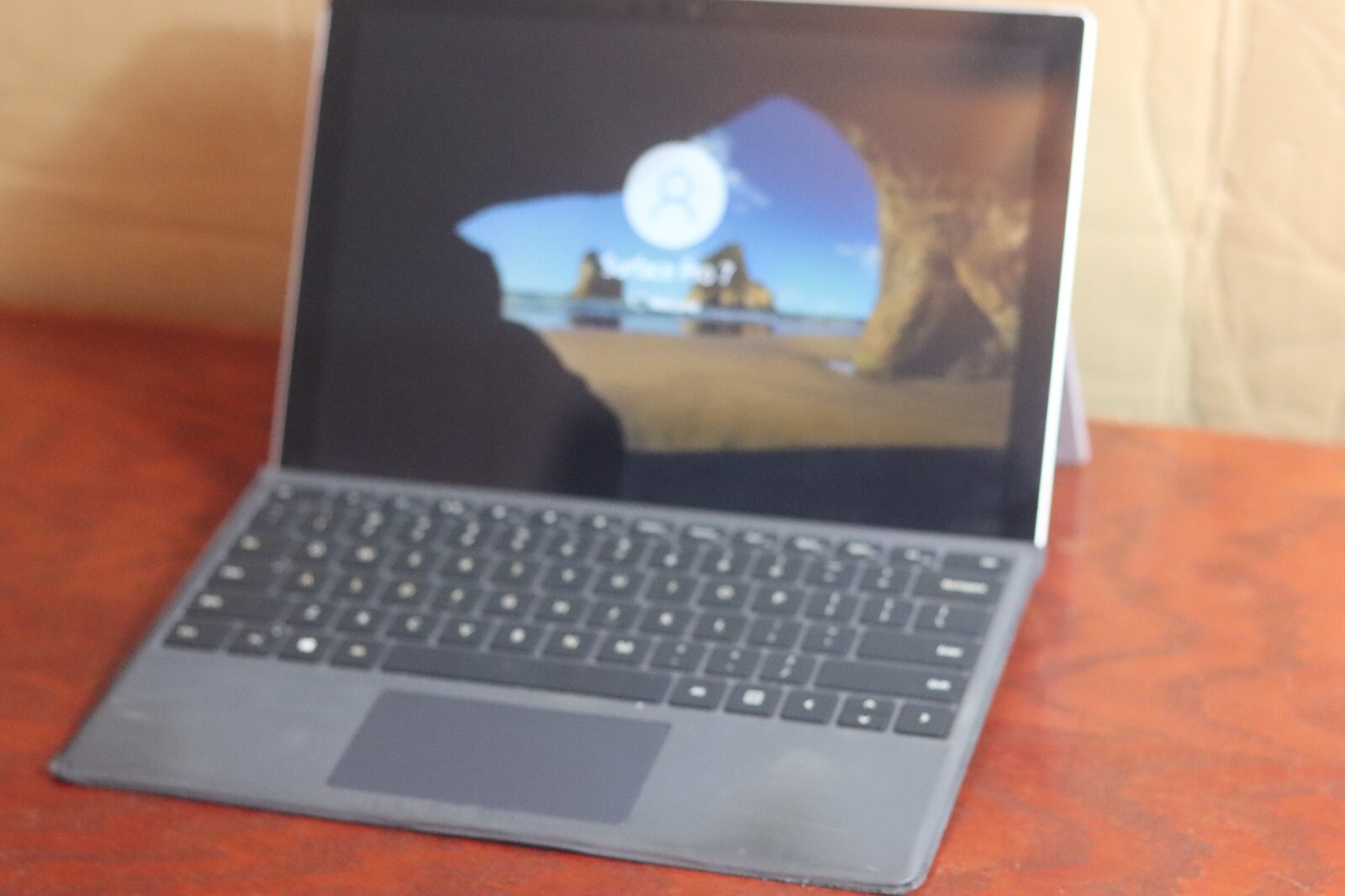 Microsoft Surface Pro 7 12.3″ (128GB SSD, Intel Core i5-1035G4, 1.10GHz, 8GB