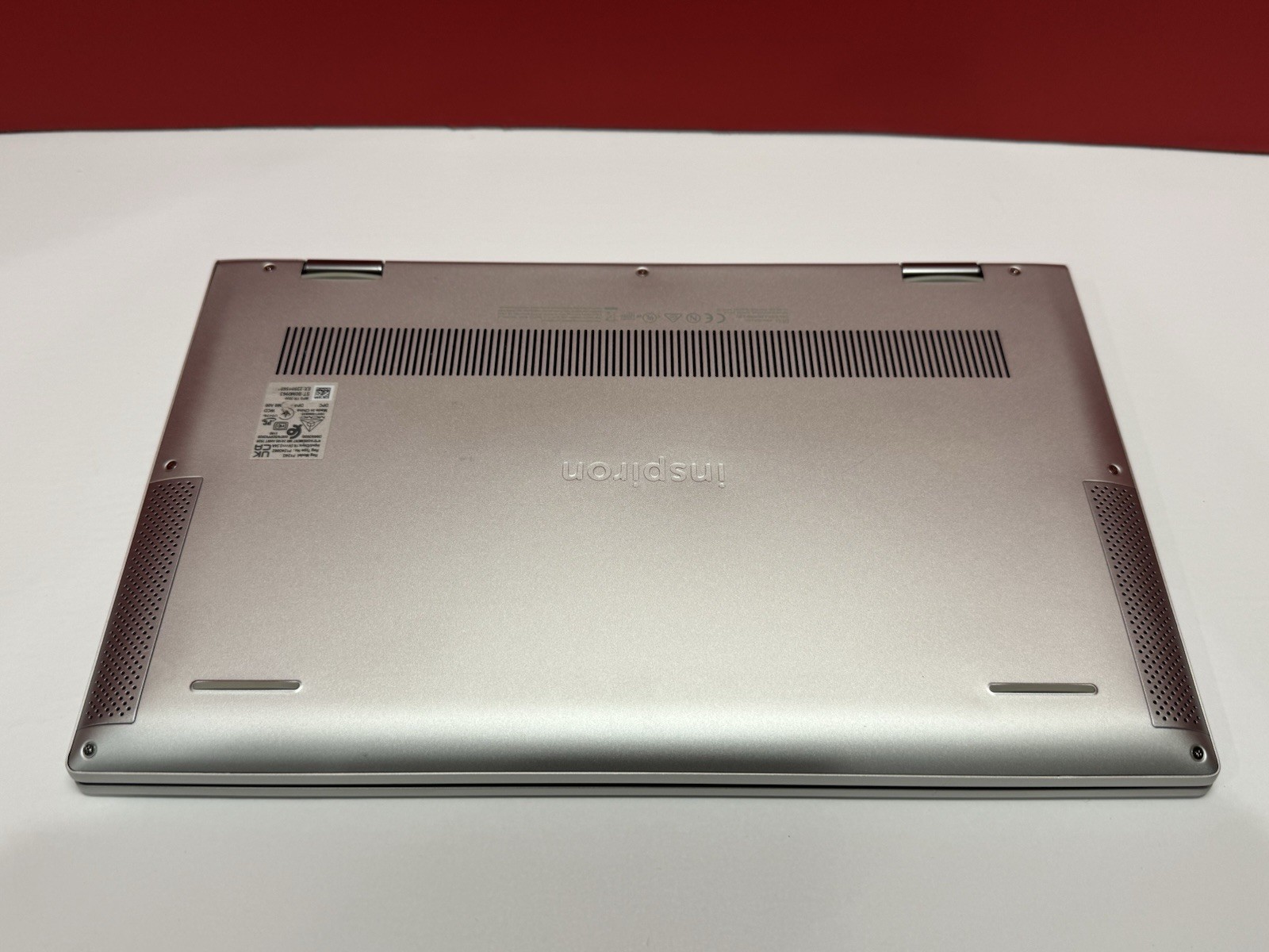 Dell Inspiron 7306 2-in-1 13.3″ Touch Core i5-1135G7 2.40GHZ 8GB RAM 512GB SSD