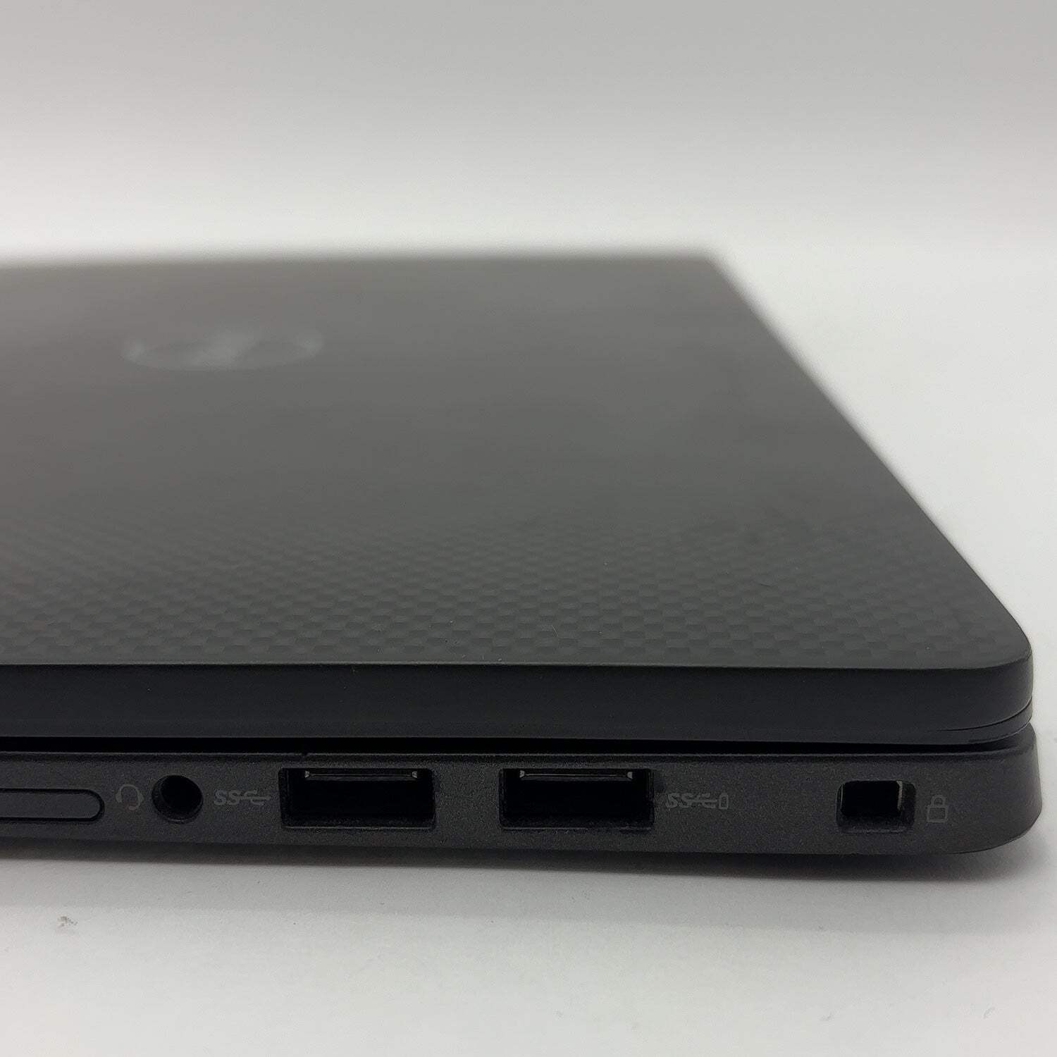 Broken Dell Latitude 7410 14″ i5-10310U 1.7GHz 16GB RAM 256GB SSD Bright Spots