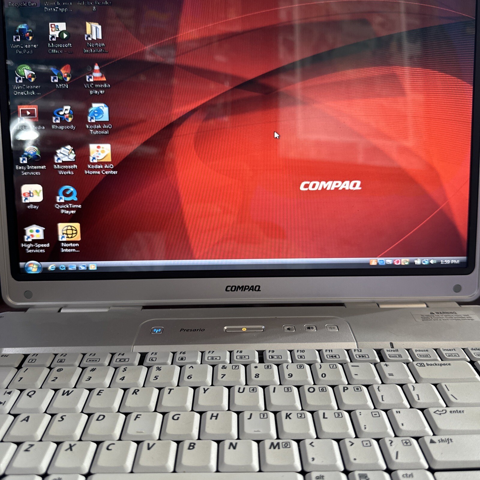 Hewlett-Packard ￼HP Compaq Presario C500 Comes With Ac Adaptor
