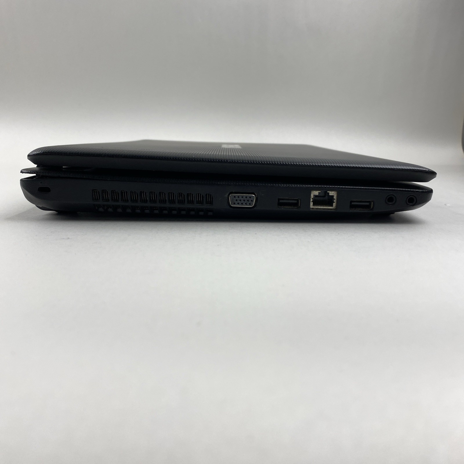 Toshiba Satellite C650 Core i3-2310M 2.10GHz 4GB RAM 15.6″ No Battery/HDD/OS