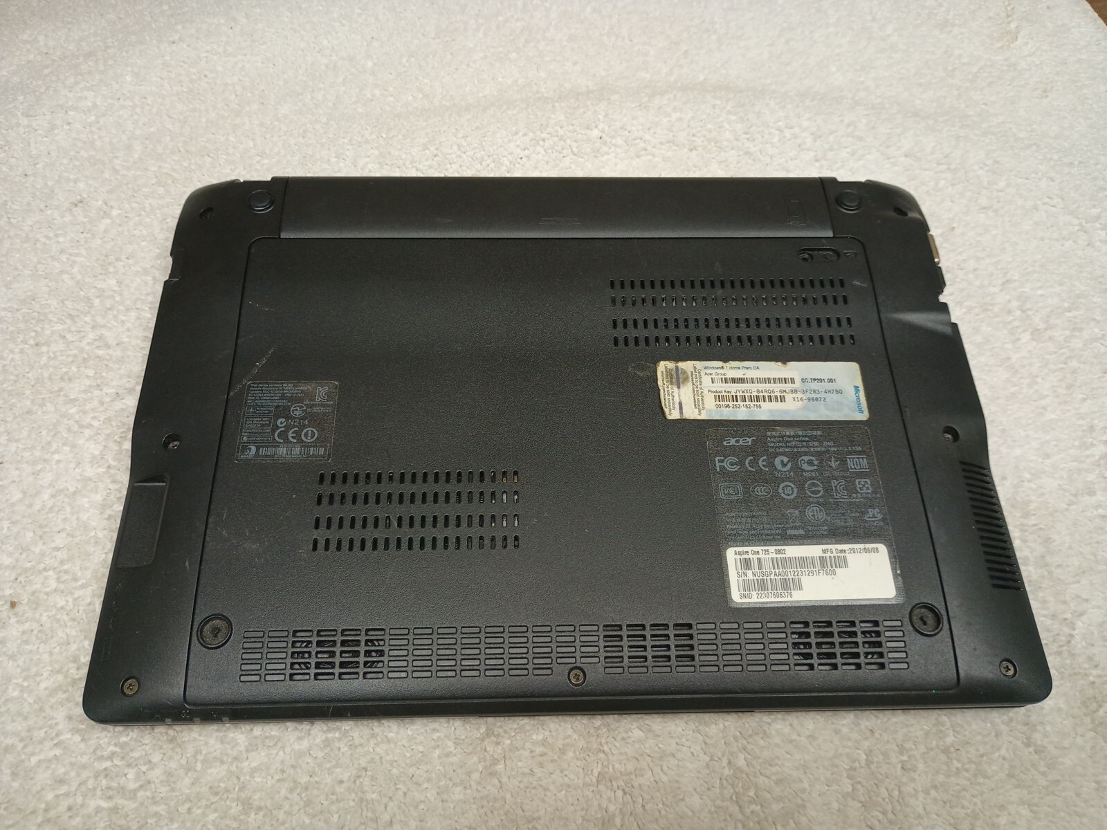 Acer Aspire One 725-0802 AMD C60 2GB RAM 320 HDD 11.6″ Laptop FOR REPAIRS/PARTS