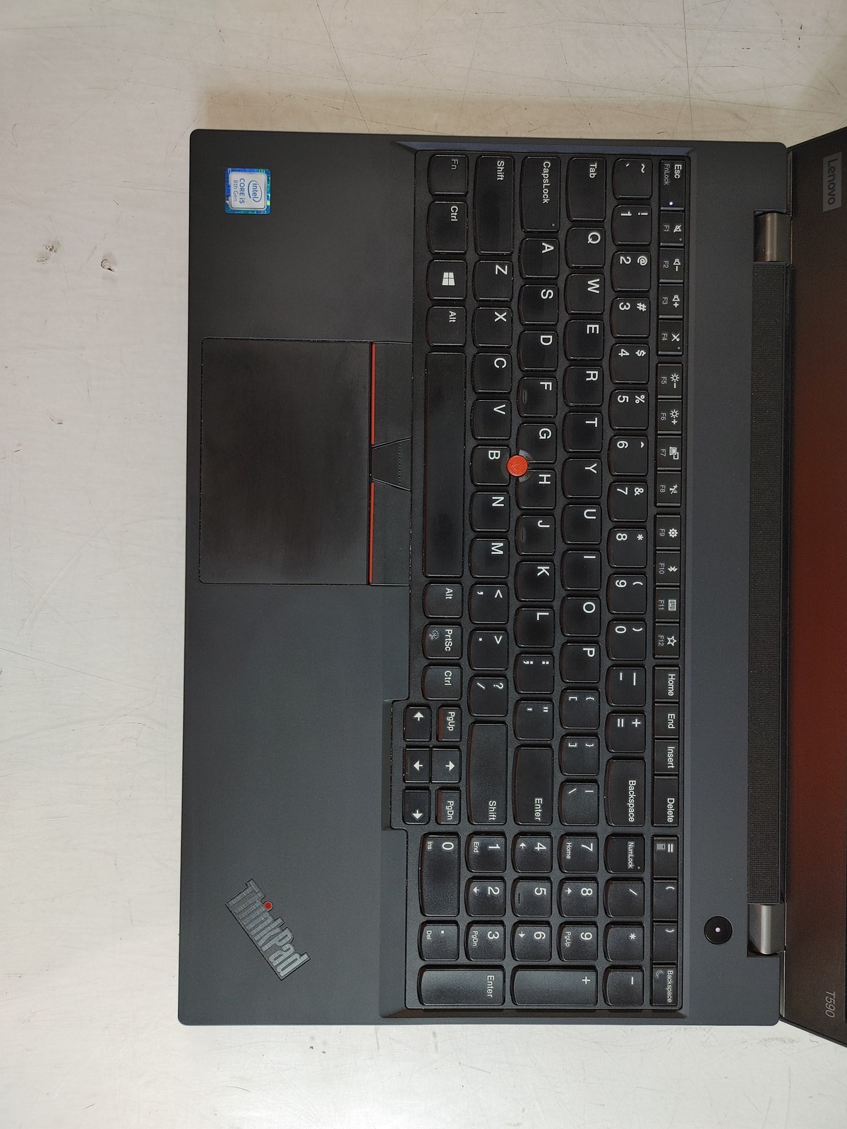 Lenovo ThinkPad T590 Core i5-8265U 1.60 GHz 8 GB DDR4 No HDD