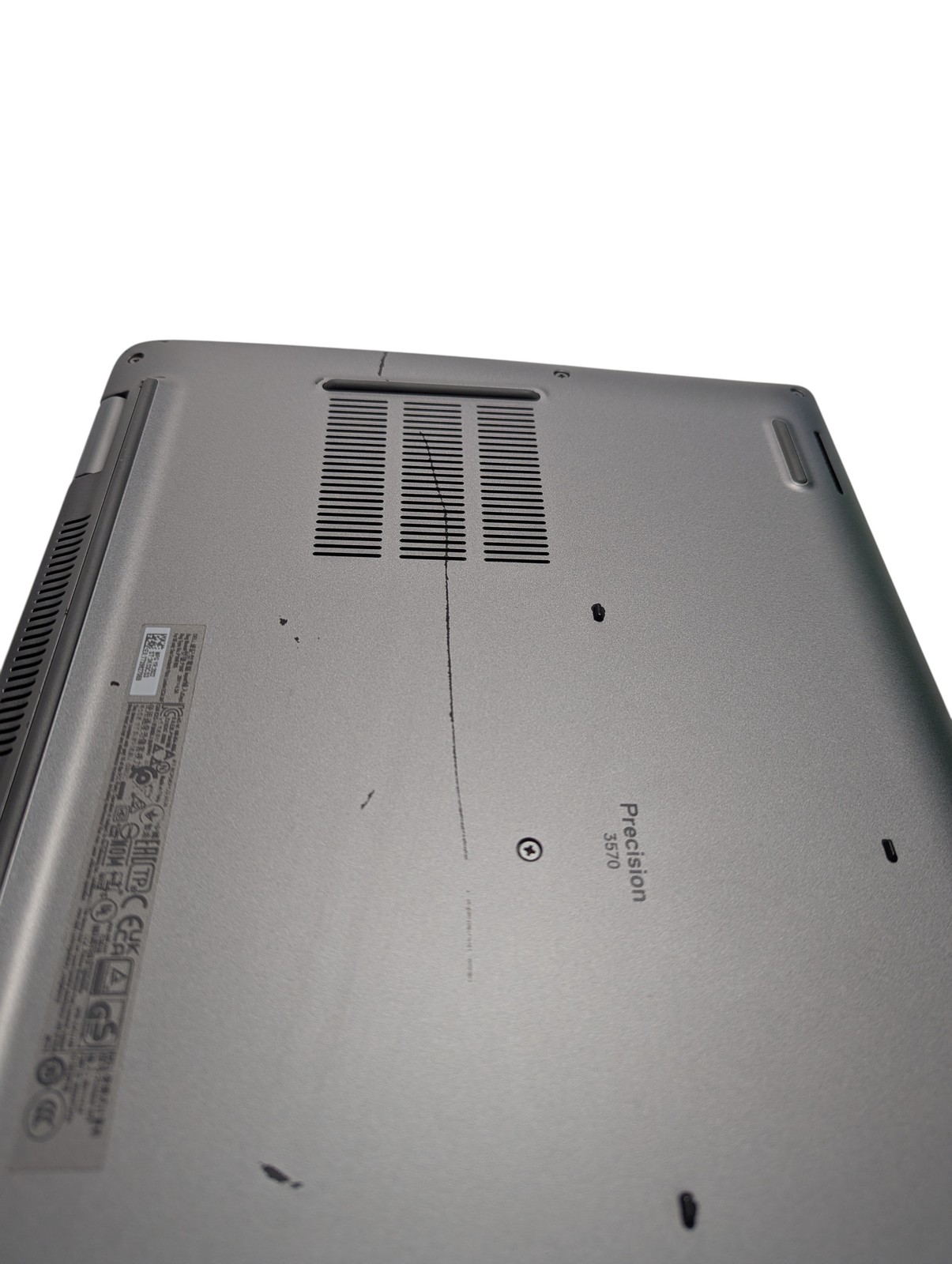 Dell Precision 3570 i7-1265U 15.6″ 32GB RAM – 2TB SSD “Grade D”