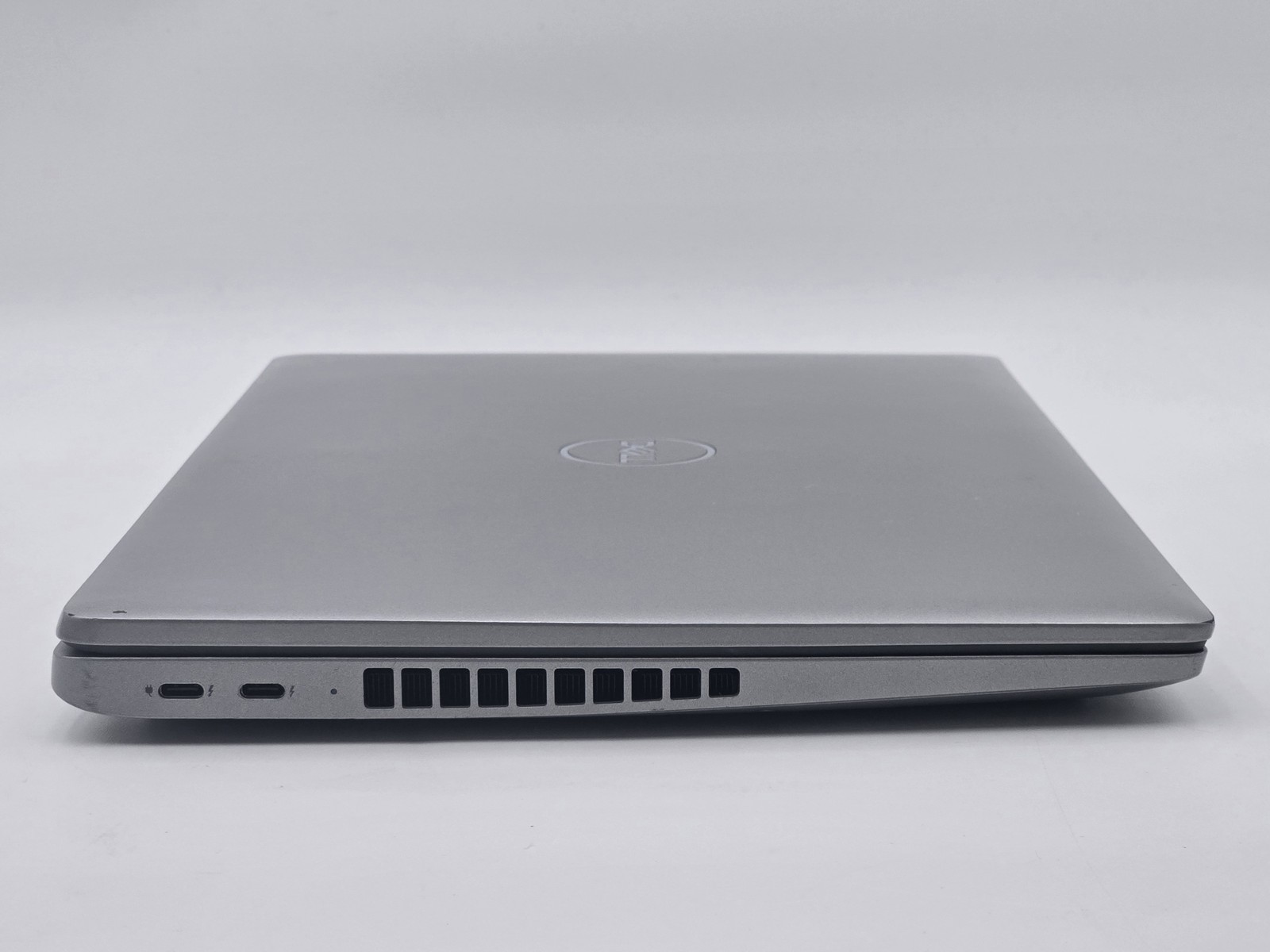 Dell Latitude 5550 15.6 Core Ultra 5 135U 16GB 512GB SSD W11P Grade D