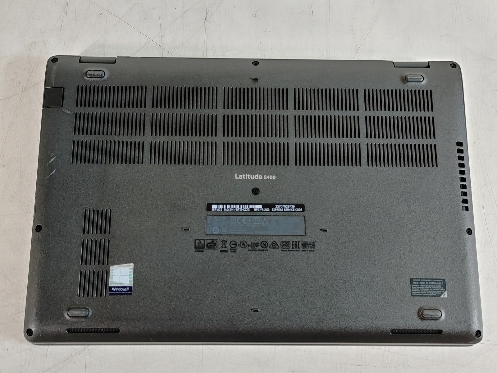 Dell Latitude 5400 Core i5-8365U 1.60 GHz 8 GB DDR4 No HDD