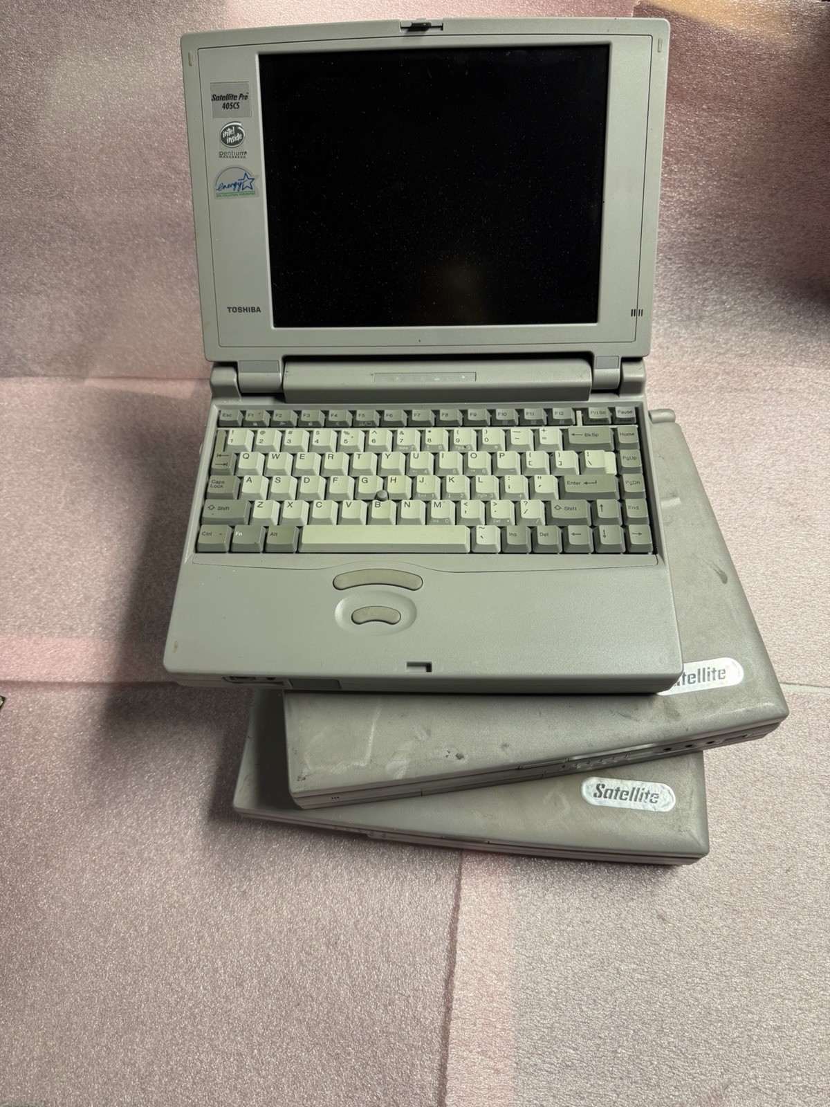 LOT OF 3 Vintage Toshiba Satellite Pro Intel Pentium 120MHz/1.4gb UNTESTED
