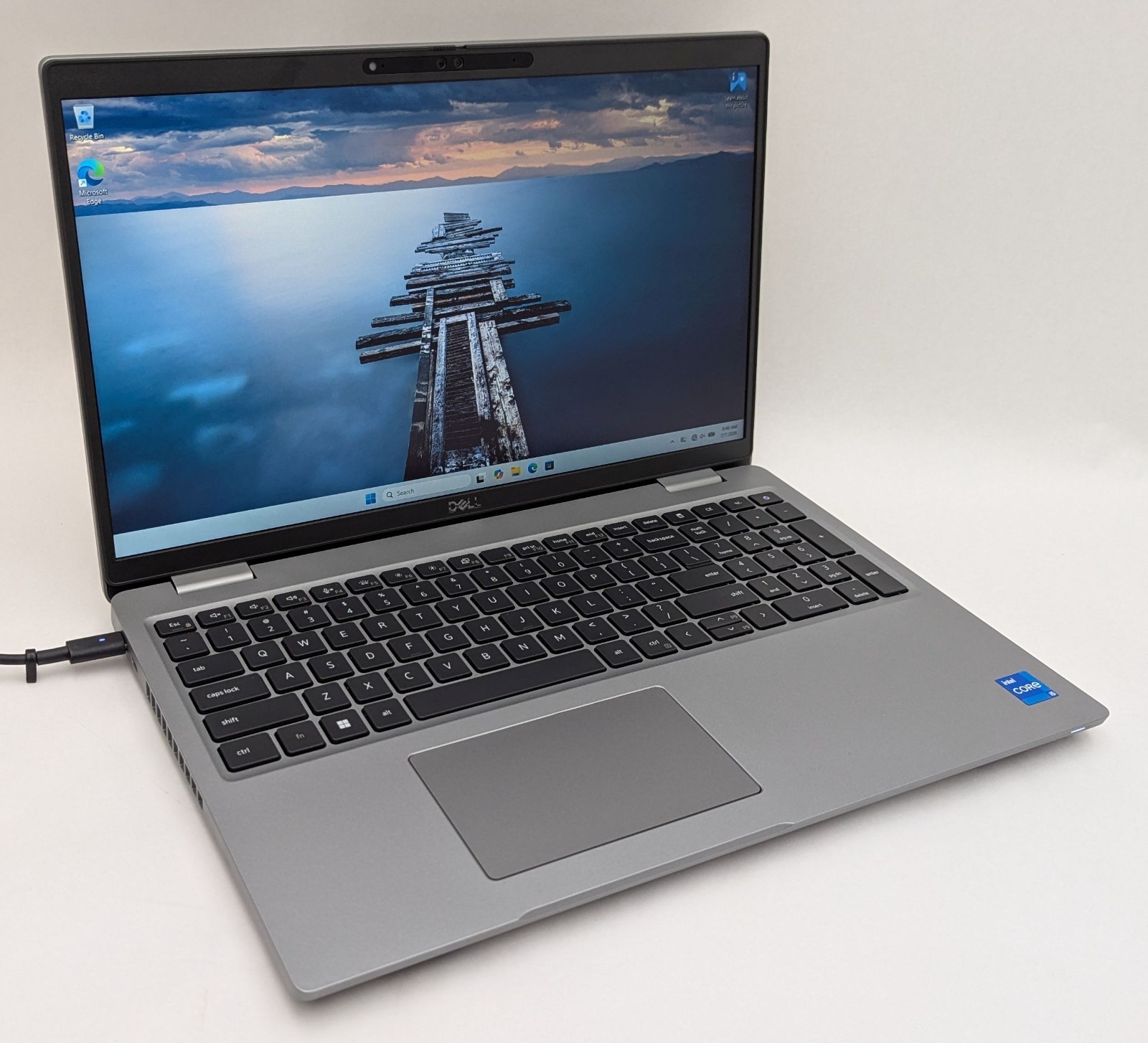 Dell Latitude 5531 15.6″ Touch Laptop i5-12600H 16GB RAM 512GB NVMe MX550 Win 11