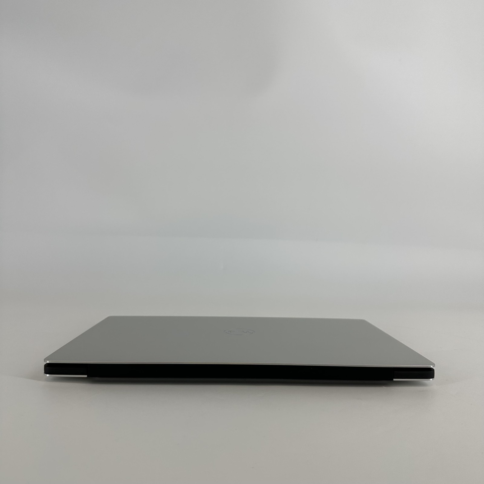 Dell XPS 13 7390 FHD i7-10510U 1.80GHz 8GB RAM 500GB SSD Excellent