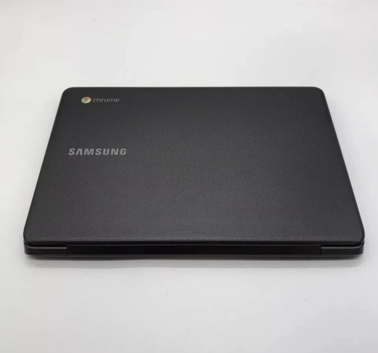 Samsung Chromebook 3 XE500C13 11.6 in. 2GB RAM 16GB SSD Intel Celeron N 2.48GHz
