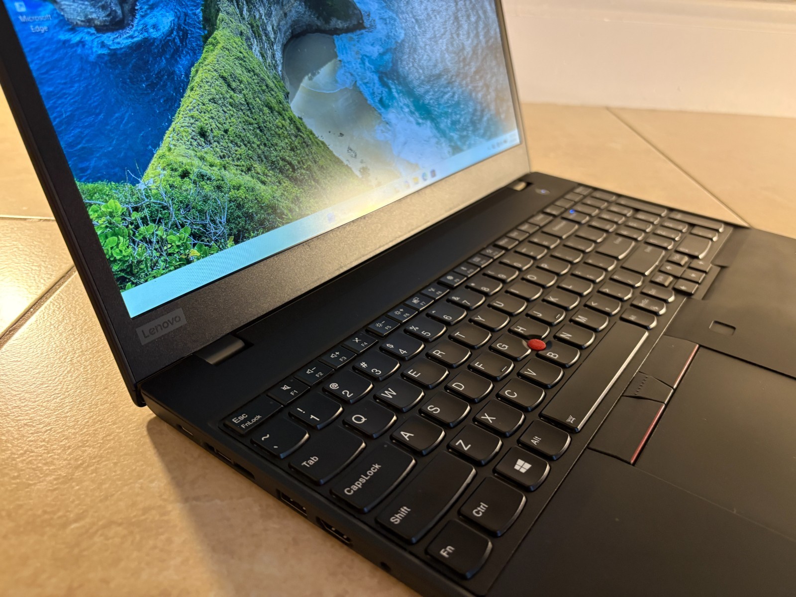 Lenovo ThinkPad T590 i7-8565U 16GB RAM 512GB SSD Windows 11 Pro 15.6″ Laptop