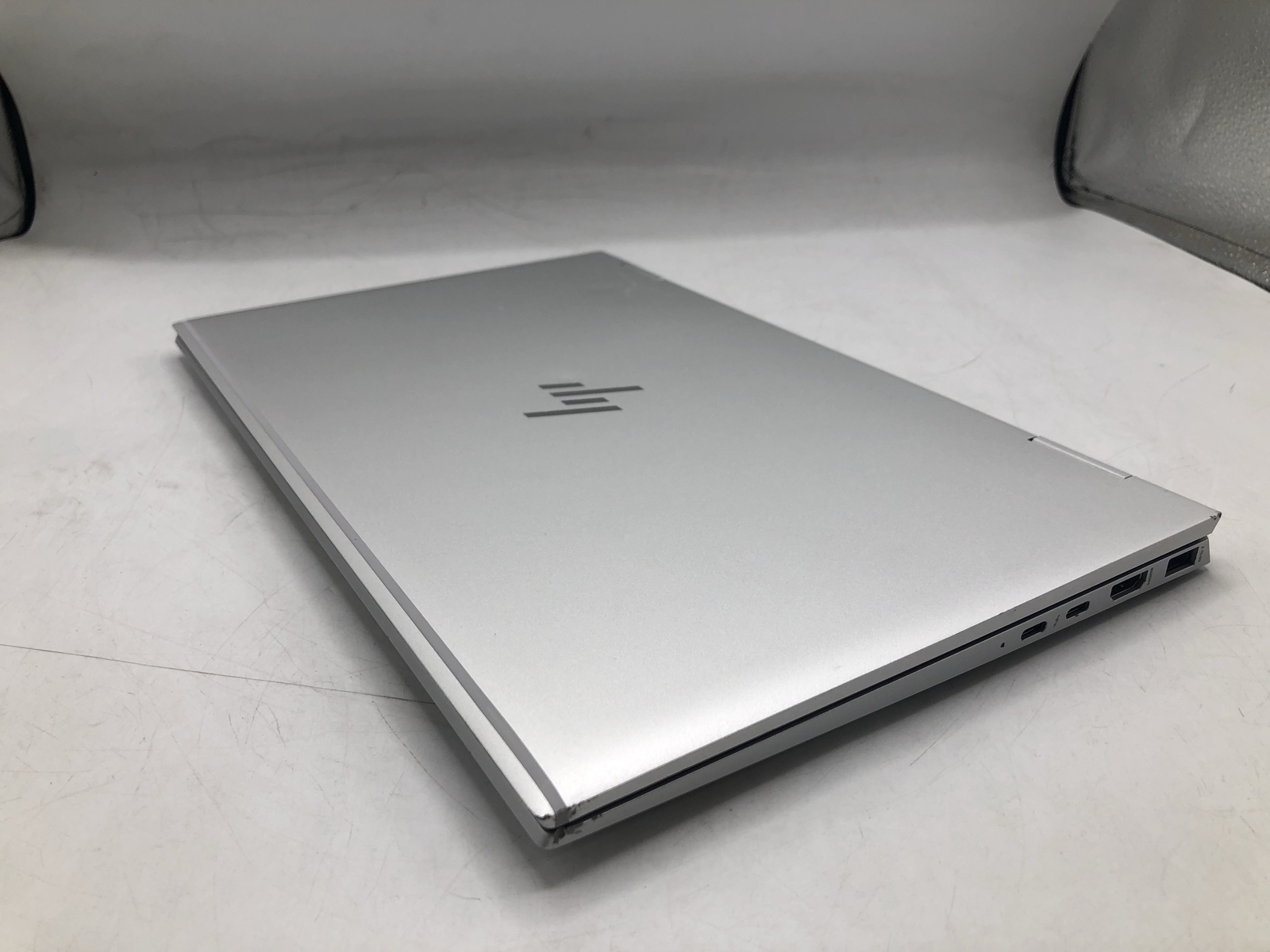 HP Elitebook x360 1040 G8 – I7 14″ Touch 3.0Ghz 16 GB 512GB Grade D