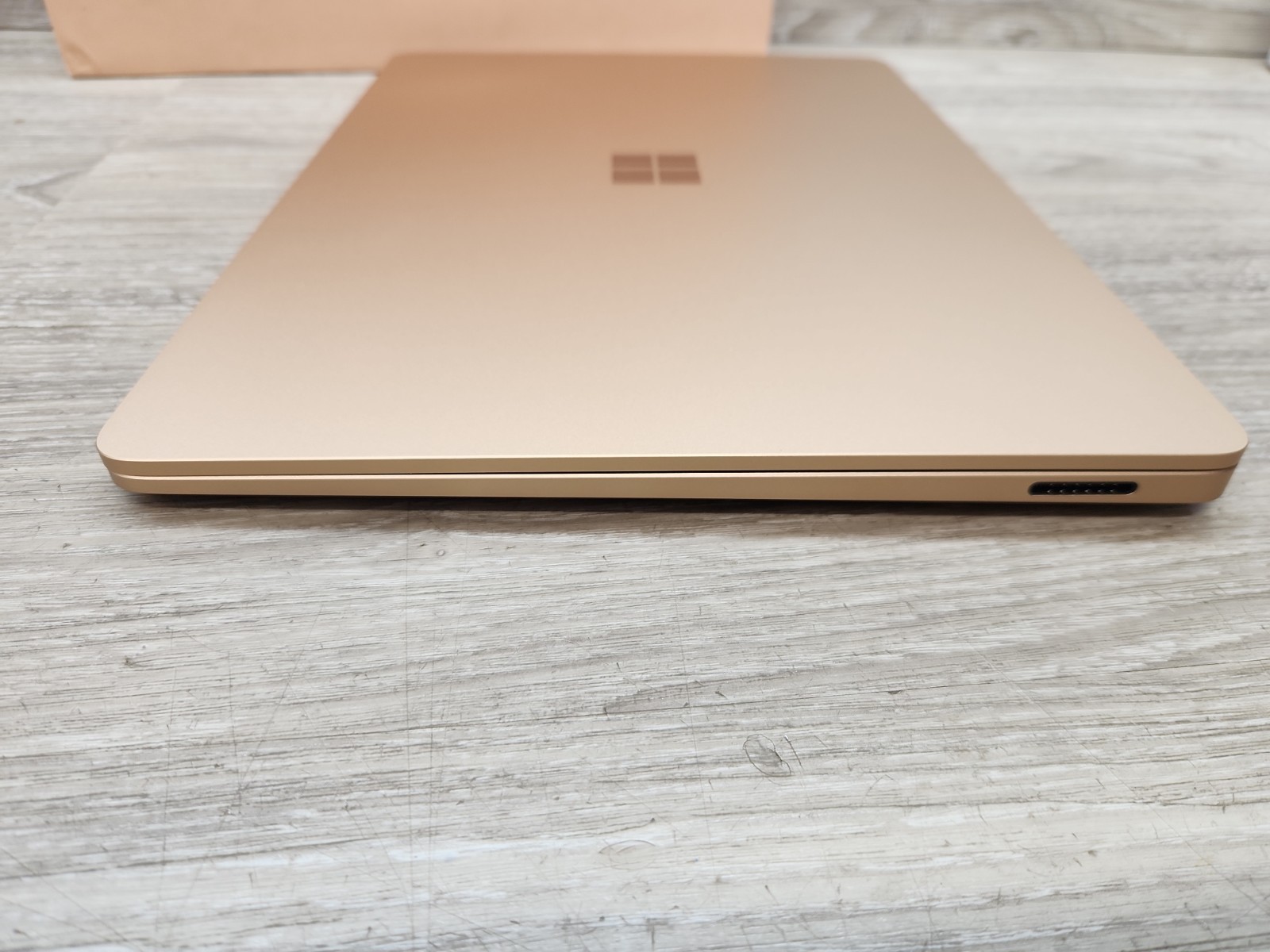 Microsoft Surface Laptop 7 13″ Snapdragon X Plus 16GB 512GB SSD (Read)