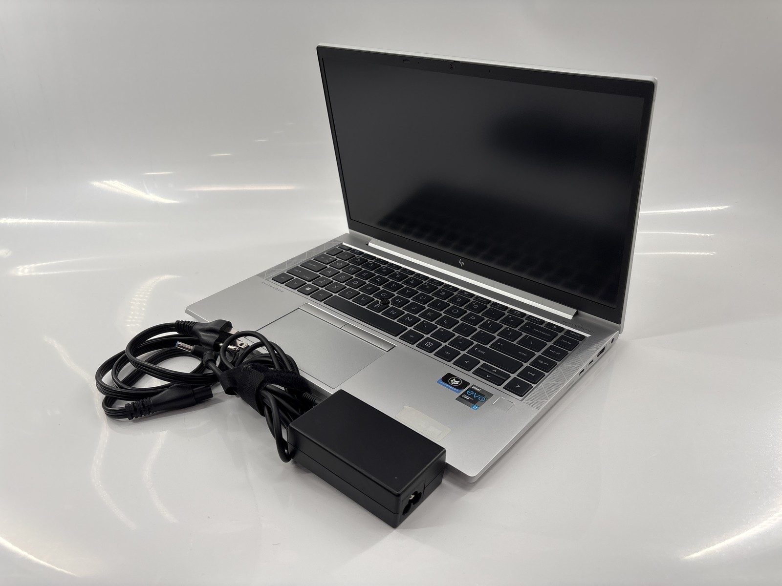 HP EliteBook 840 G8 Notebook Core i7 | 16GB 256GB-SSD | Mint Condition*