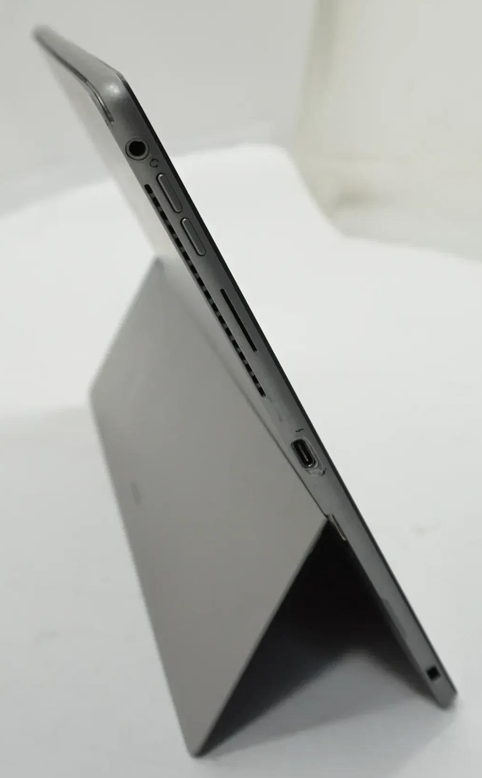Dell Latitude 7320 Detachable Core i5-1140G7 1.1GHz 16GB 256GB