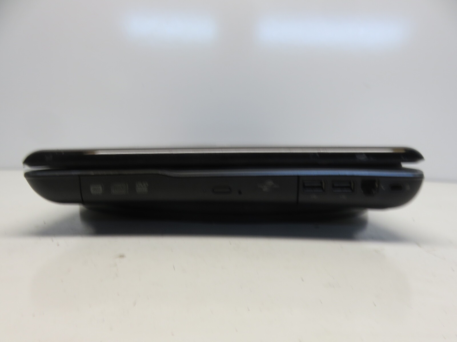 HP G60-4456DX AMD Turion 64 X2 RM-75 2.2GHz 3 GB NO HDD No Batt