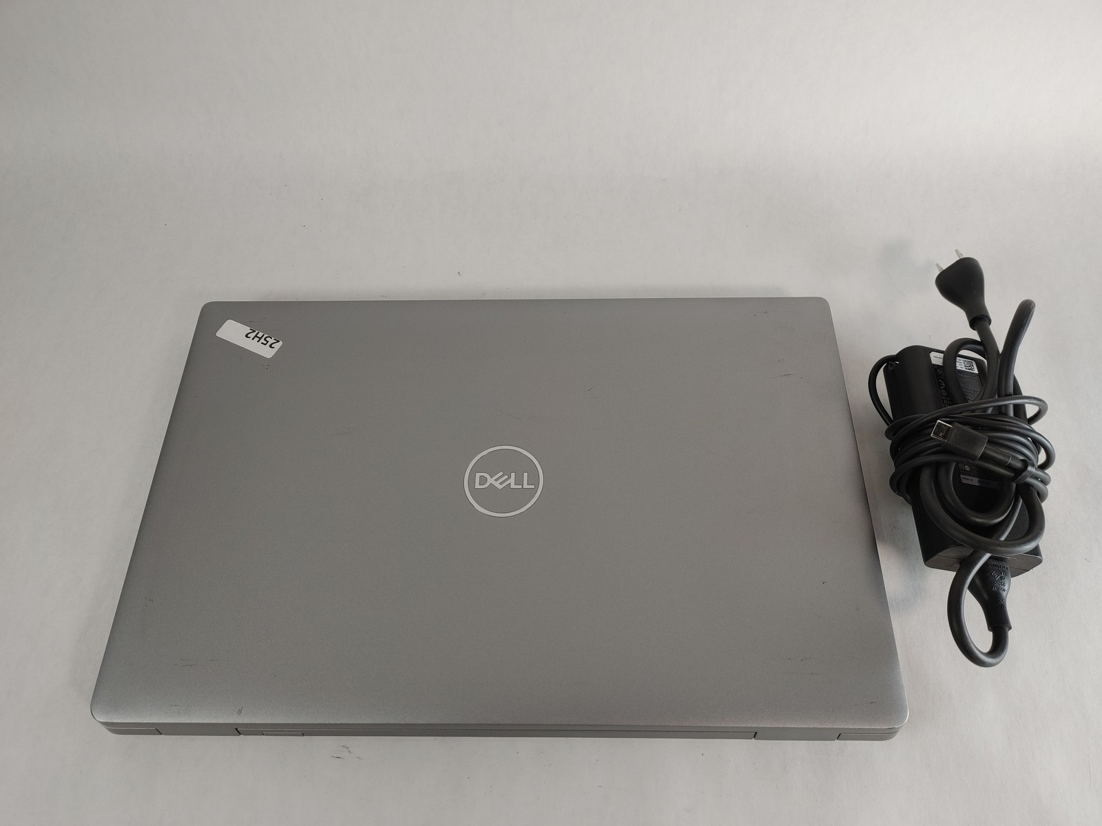 Dell Latitude 5520 Core i5-1135G7 2.40 GHz 8 GB DDR4 512 GB NVMe Windows 11 Pro