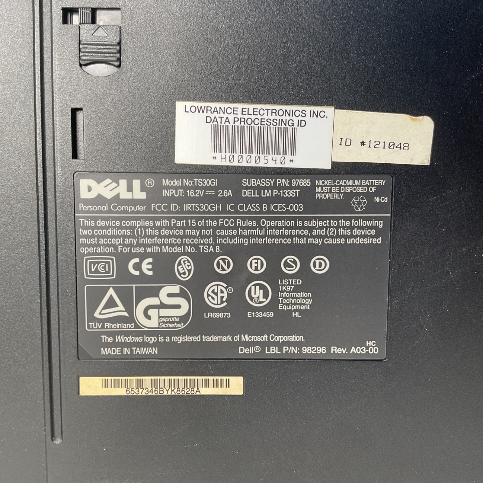 Vintage Dell Latitude LM Laptop TS30GI Pentium Intel – Broken Bad Screen
