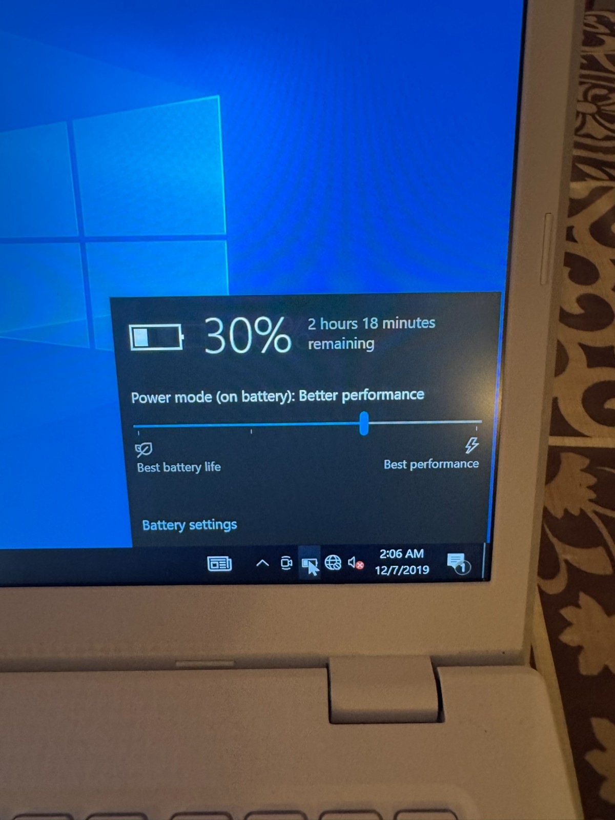 ASUS VivoBook MJ401TA m3-8100Y 4GB 120GB SSD Win10 w/ Charger