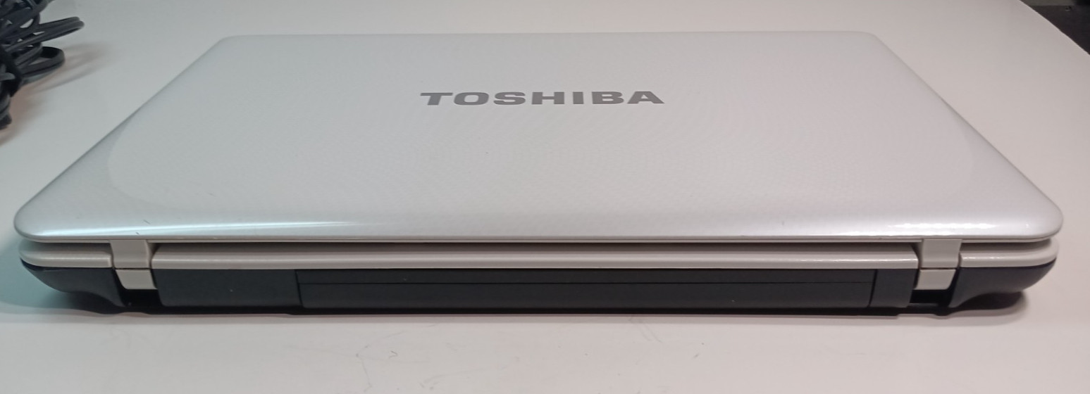 Toshiba Satellite L655D Laptop 8GB RAM 300GB HDD 15.6″ Screen Win 10 Pro Tested