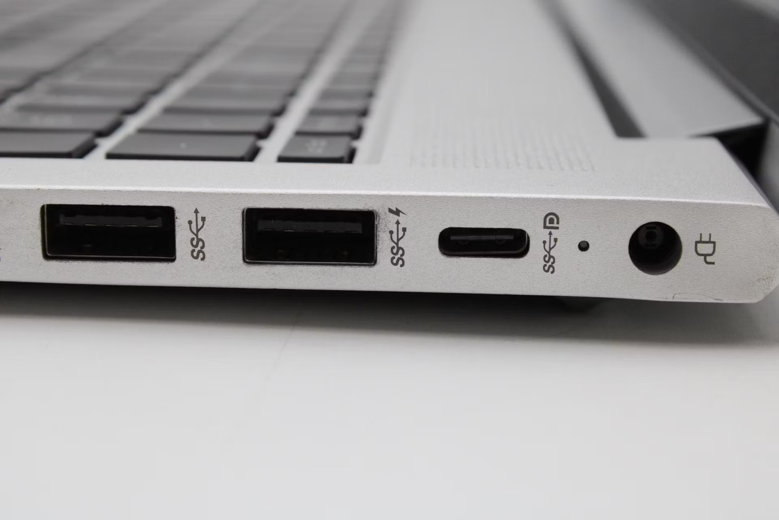 HP ProBook 450 G9 Used 15.5″ i5-1235U, 256GB NVMe, 16GB RAM