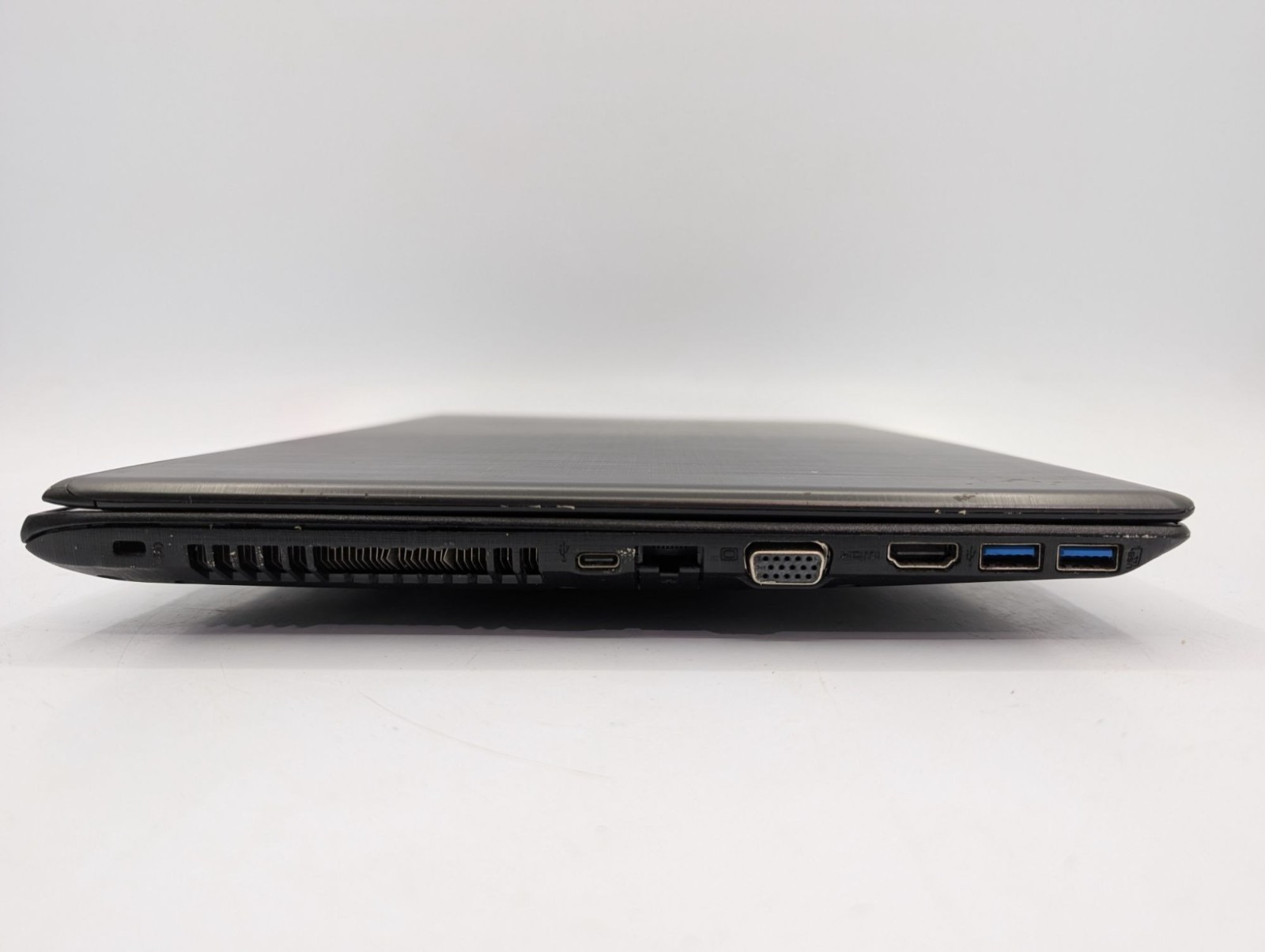 Acer Aspire E15 E5-575T-58WH 15.6″ Laptop i5-7200U No SSD Boots to BIOS Parts
