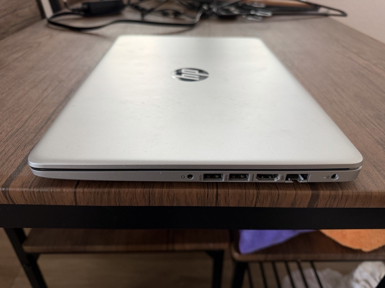 HP Silver 14″ Laptop AMD Ryzen, Windows 11, Radeon Graphics, USB-C, HDMI