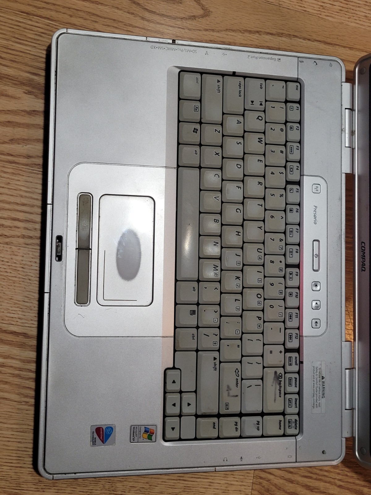 Compaq Presario V4000 Windows XP Laptop w/charger & battery (Read, No AC Cord)