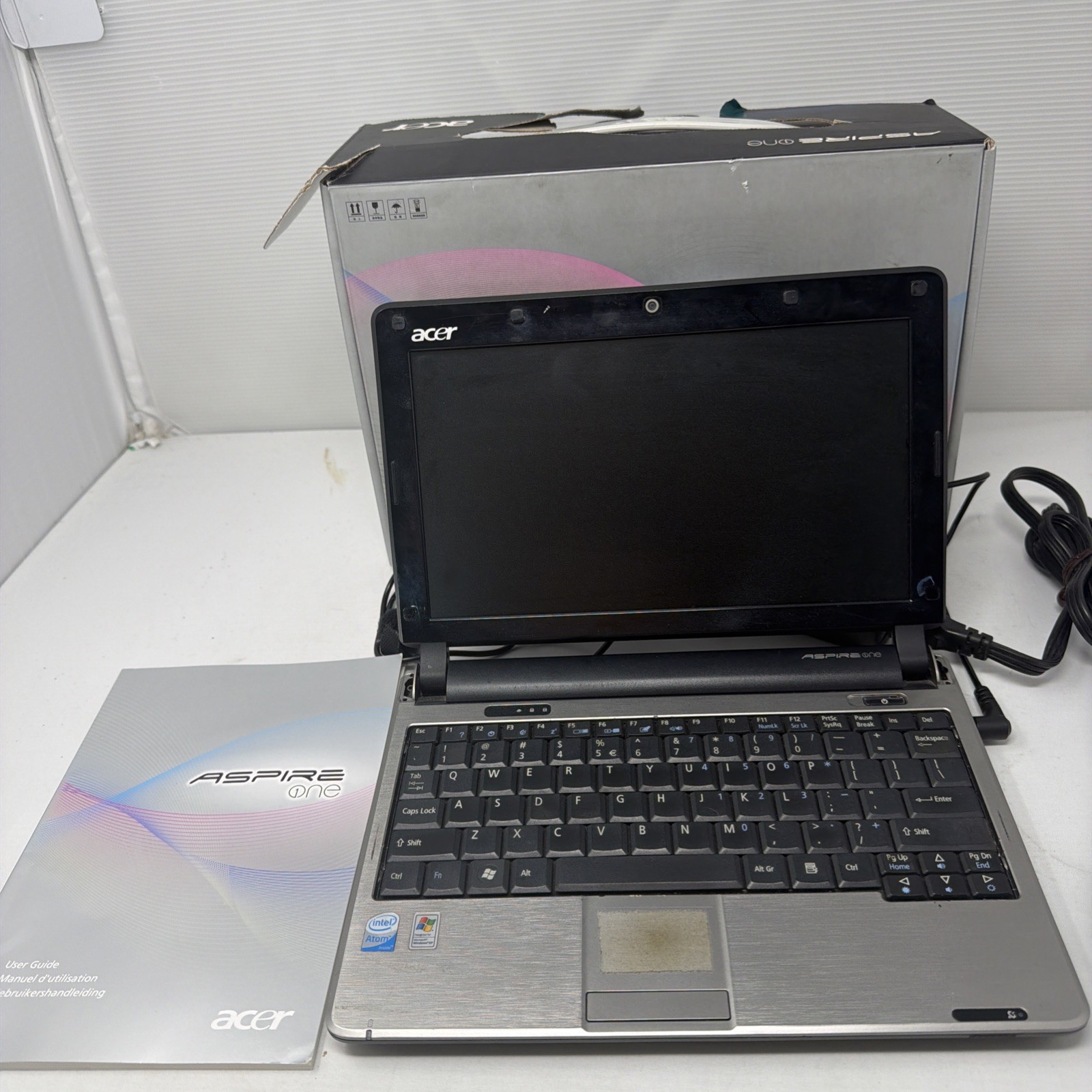 Acer Aspire One D250-1151 Laptop Intel Atom N270 1GB RAM, 160GB HDD