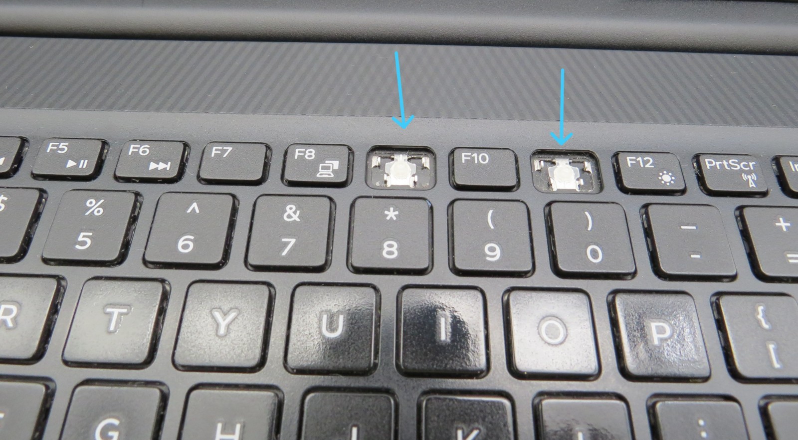 Dell Inspiron 3593-15.6″-i7-1065G7@1.3GHz-8GB RAM-NO STRG/NO OS/NO PWR *READ*