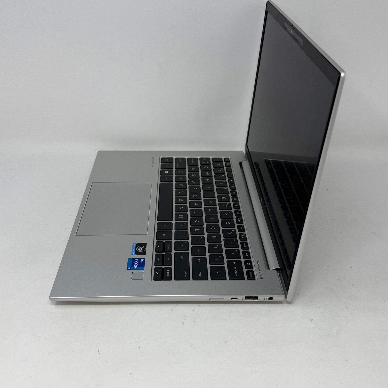 HP EliteBook 840 G9 14″ i7-1255U 1.7GHz 16GB RAM 512GB SSD