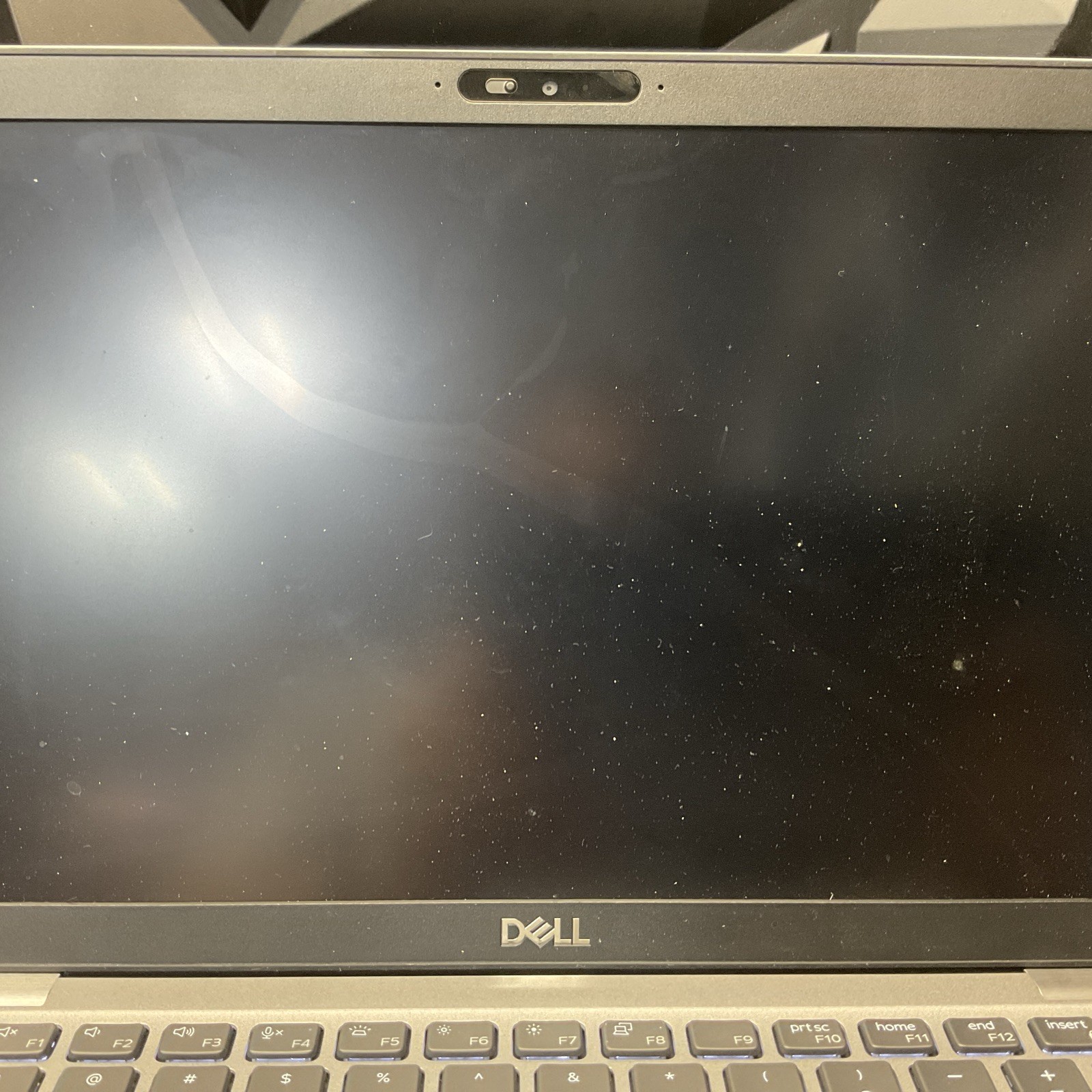 Dell Latitude 5410 / i5 10th Gen / No POST / Cracked Screen / No SSD / C5