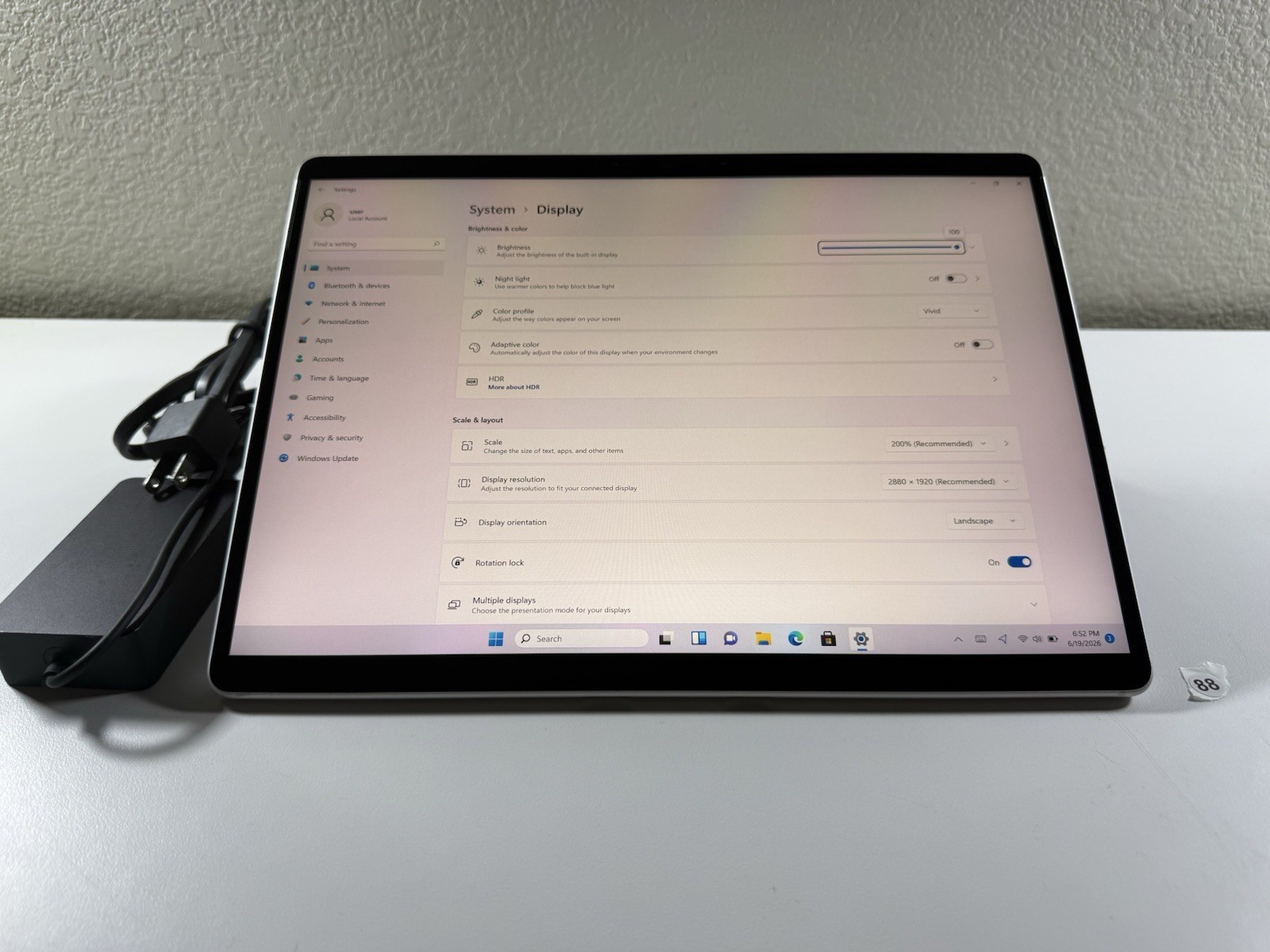 Microsoft Surface Pro 8 (1982) i5-1145G7 – 16GB RAM – 256GB 120Hz – Win 11 Pro