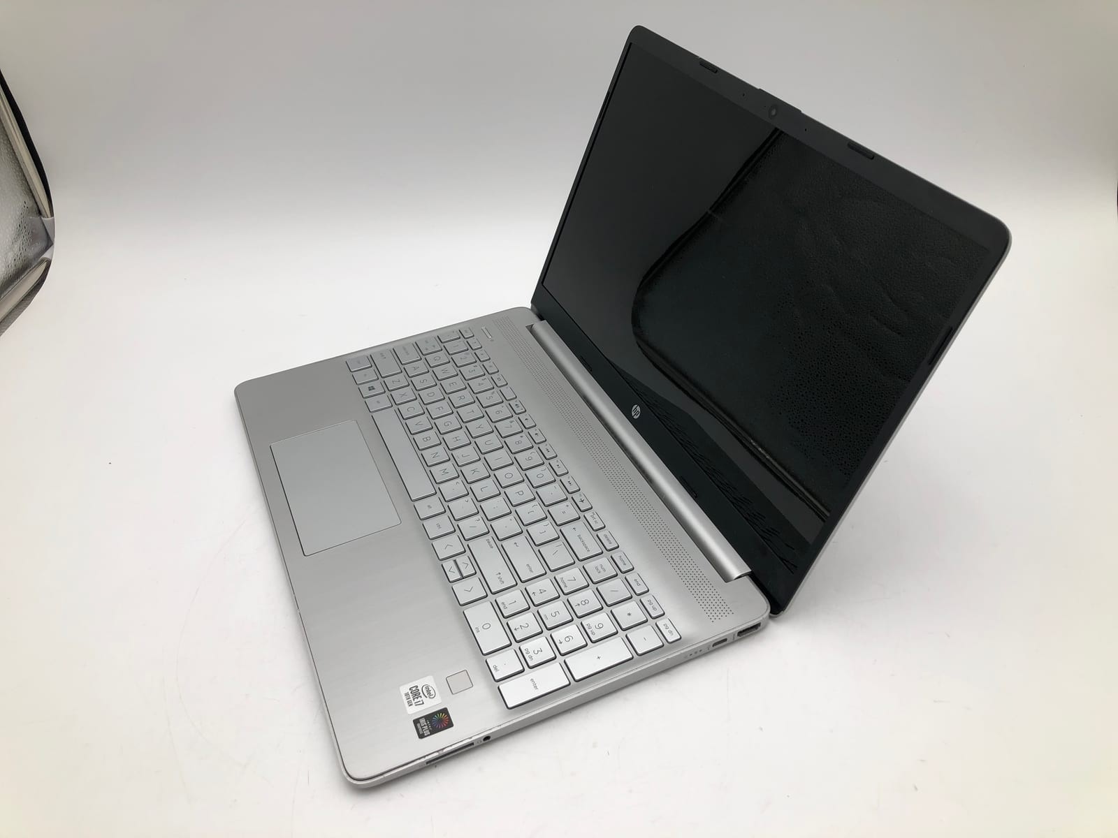 HP | HP Laptop 15-dy1xxx | i7-1065G7 | 16GB | 256GB NVMe | Win 11 | 100% Battery