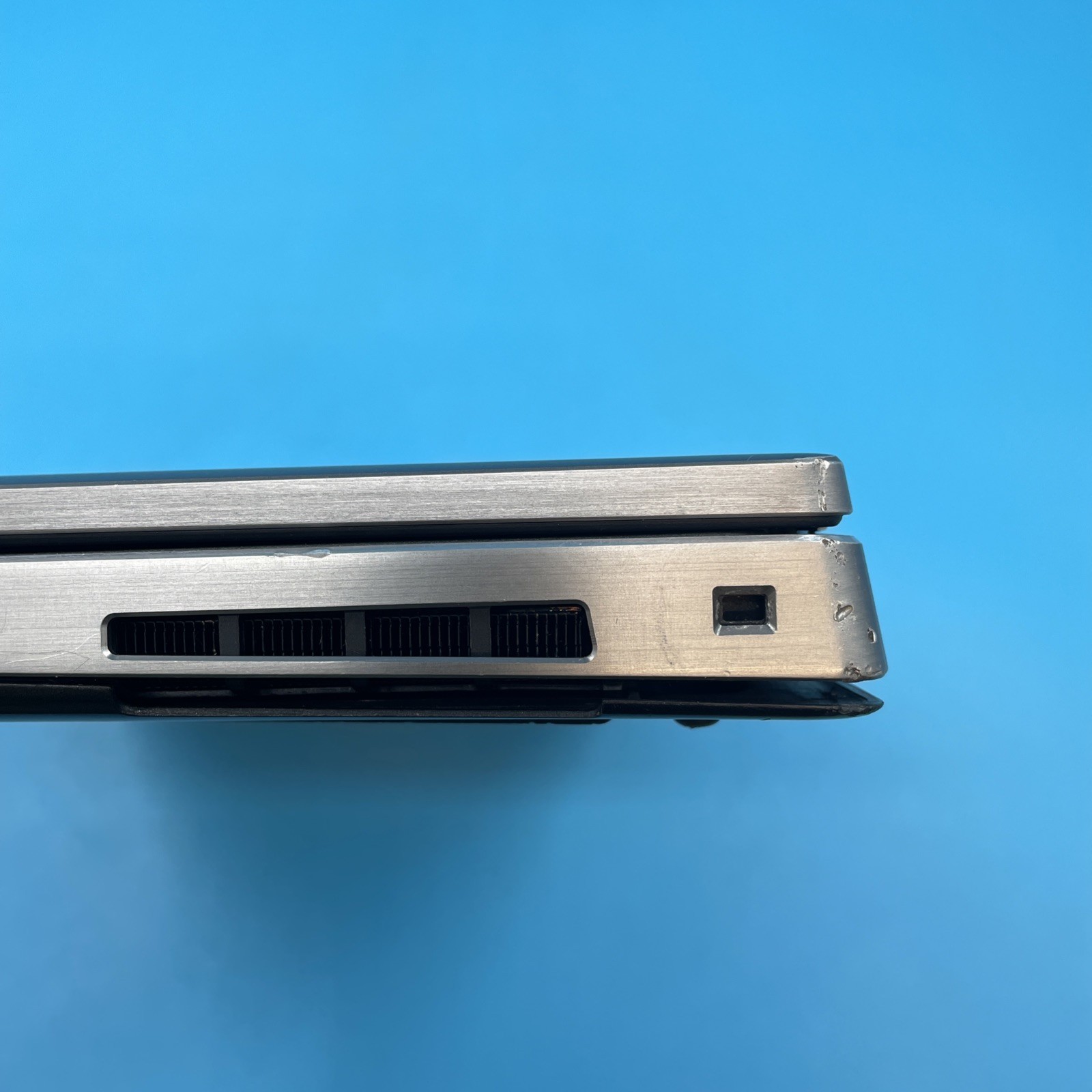 (LOT OF 3) Dell Precision 7740 | i7-9750H | 16GB | NO DRIVE | RTX3000 | NO OS