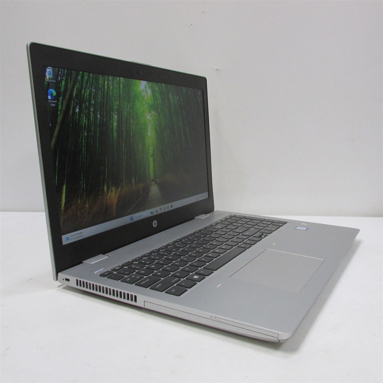 HP Probook 650 G5 i5-8265U 1.6GHz 16GB RAM 256GB m.2 15.6″ Win 11 Home MISS KEY