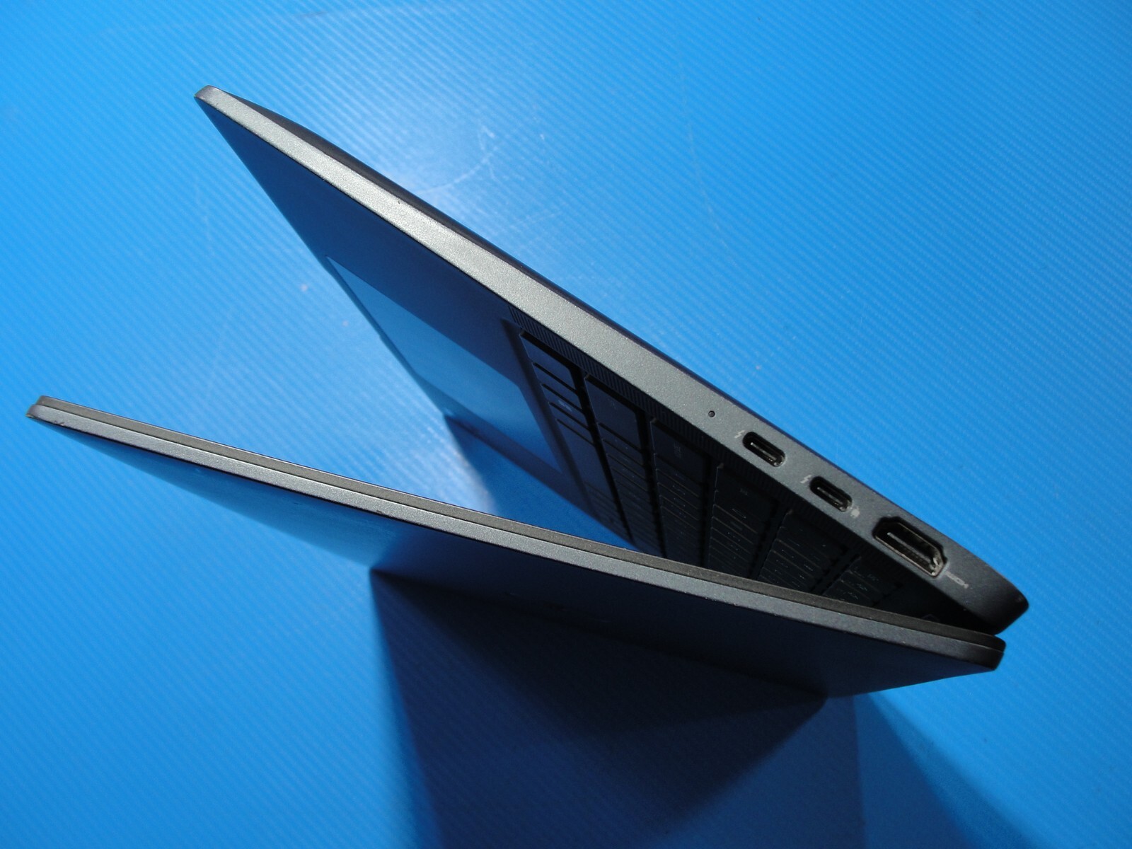 Dell Latitude 7440 14” Core i5-1345U 1.6GHz 16GB 512GB SSD + Original Charger