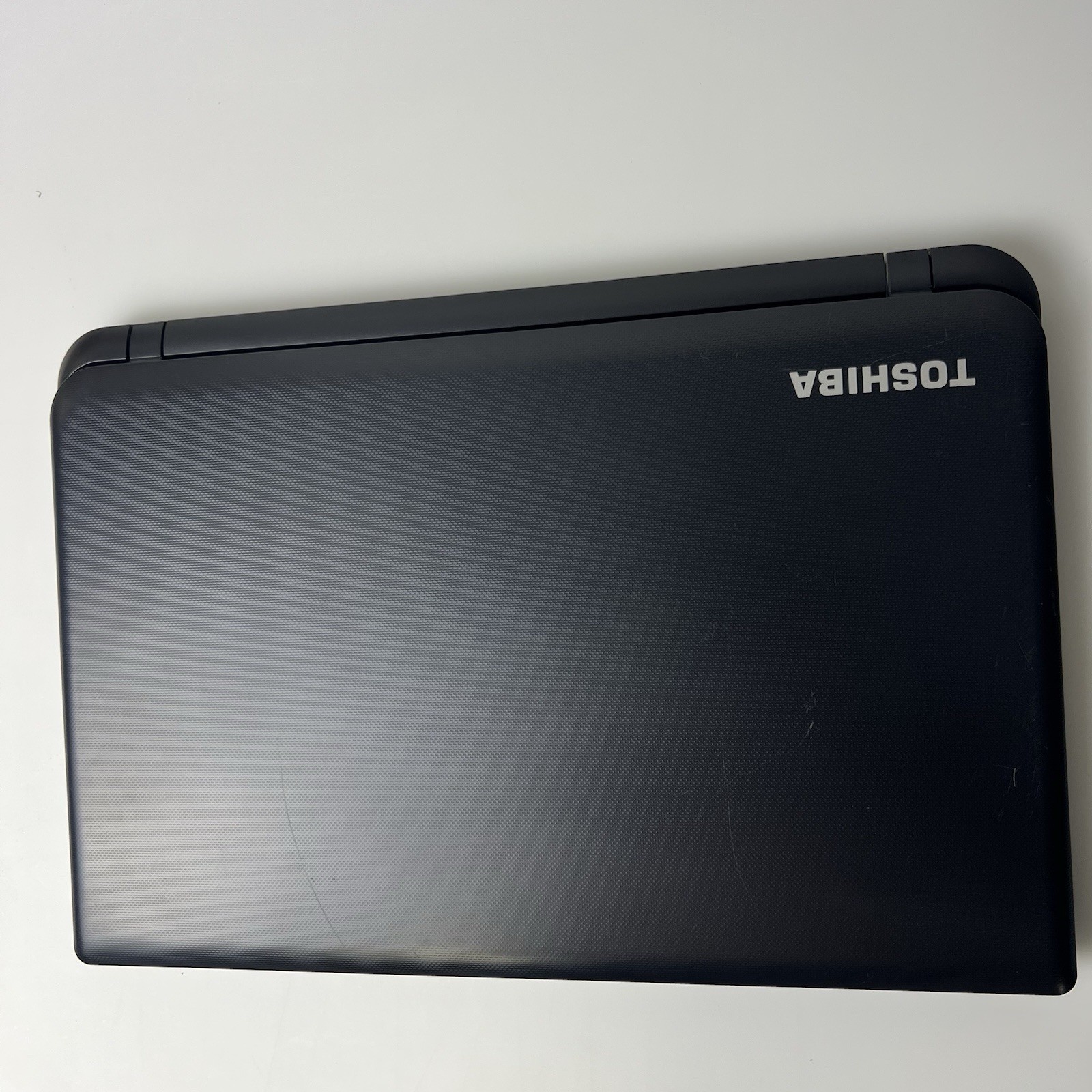 Toshiba Satellite C55-B5101 15.6″ N2840 4GB 500GB Win 8.1 READ Description!
