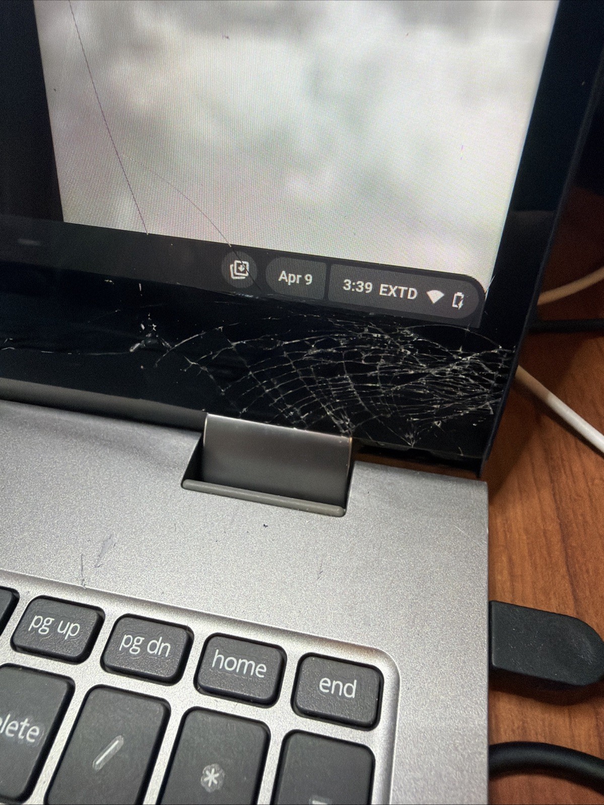 Lenovo Yoga C630 Chromebook 15.6″ Intel Core i3 8th Gen For Parts Or Repair