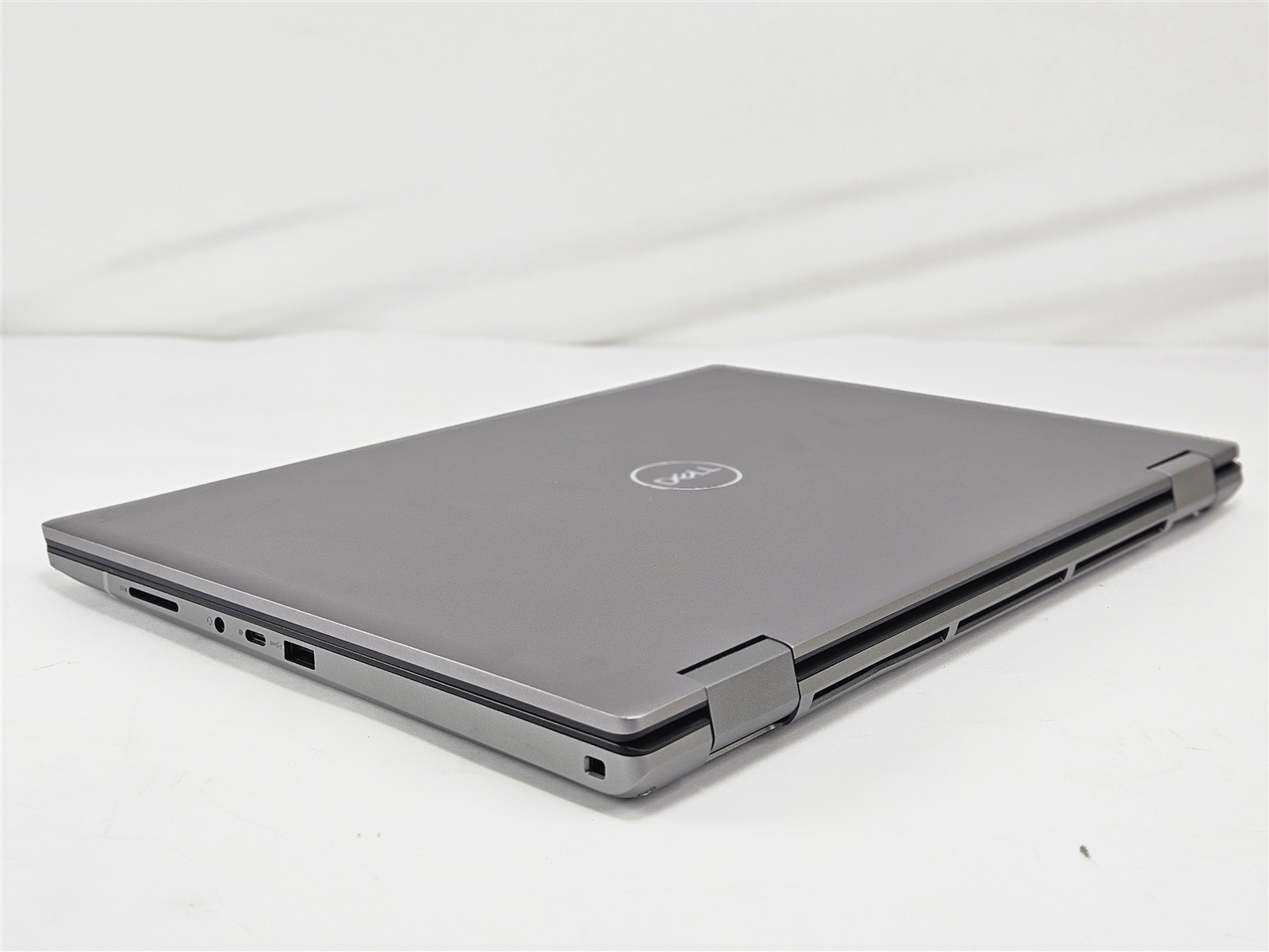 Dell 16″ Precision 7670 64GB RAM 2TB SSD i9-12950HX RTX A2000 Workstation