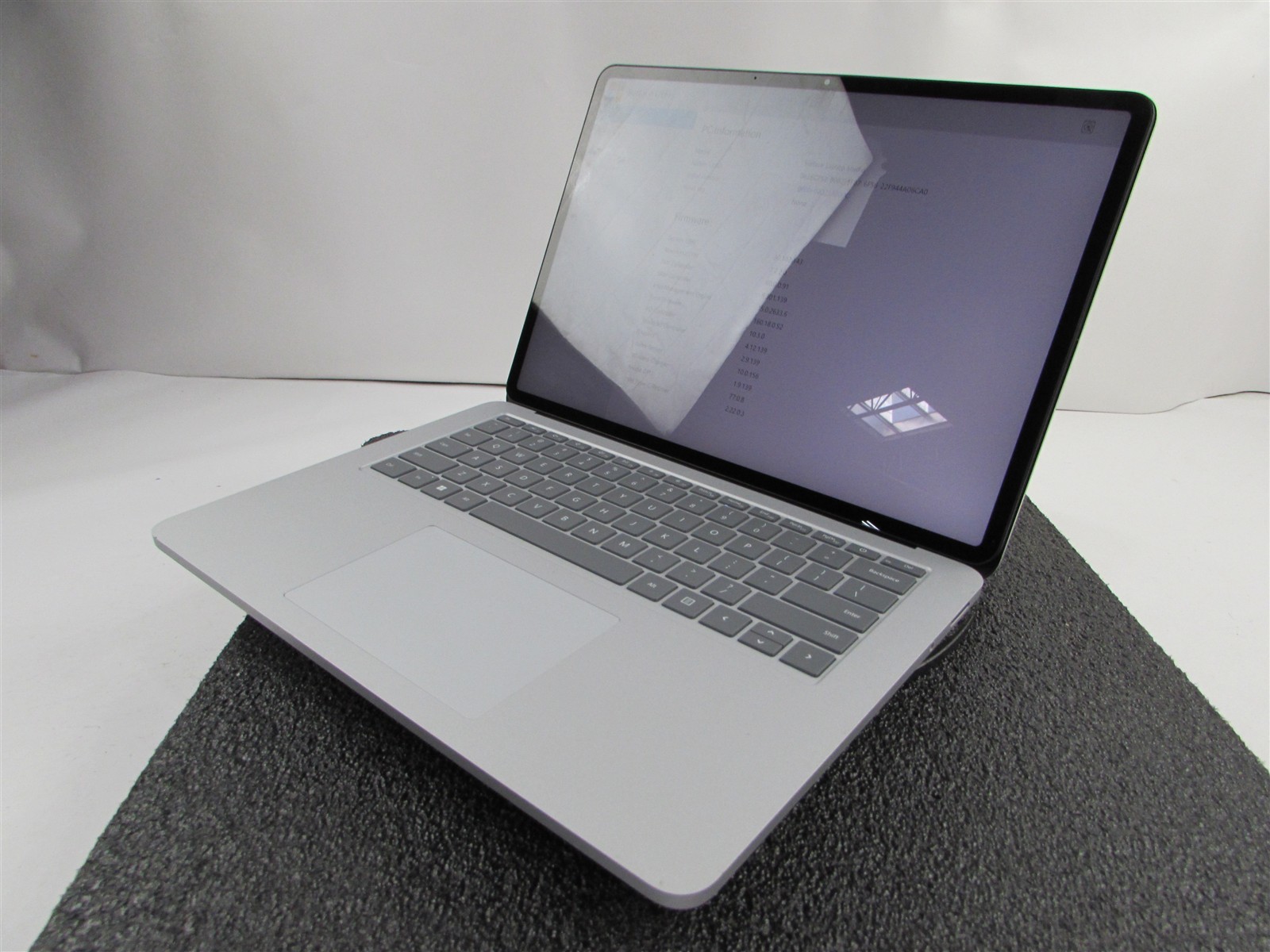 Microsoft Surface Laptop Studio 1964 i7-11370H 1TB SSD 32GB RTX A2000 *No A/C*