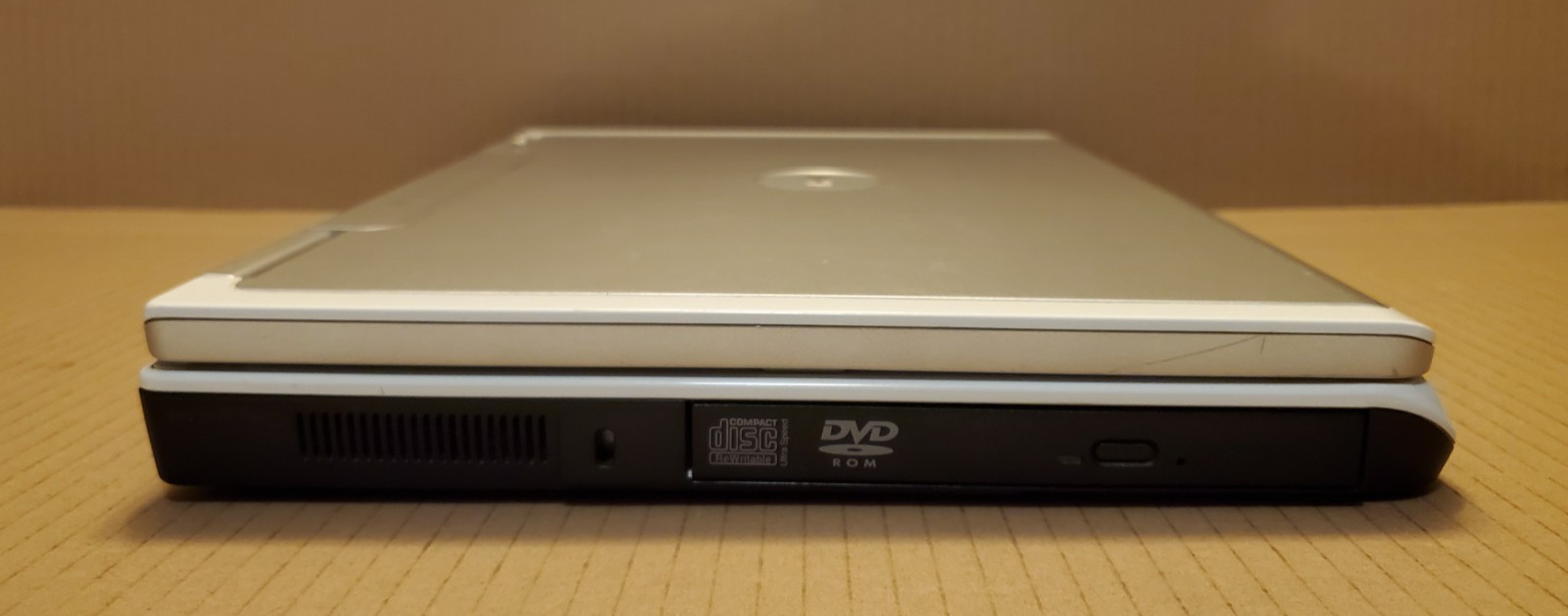 Dell Inspiron E1505 15.4″ Laptop Intel Core Duo 1.66 GHz 2gb RAM 80gb HDD Win XP