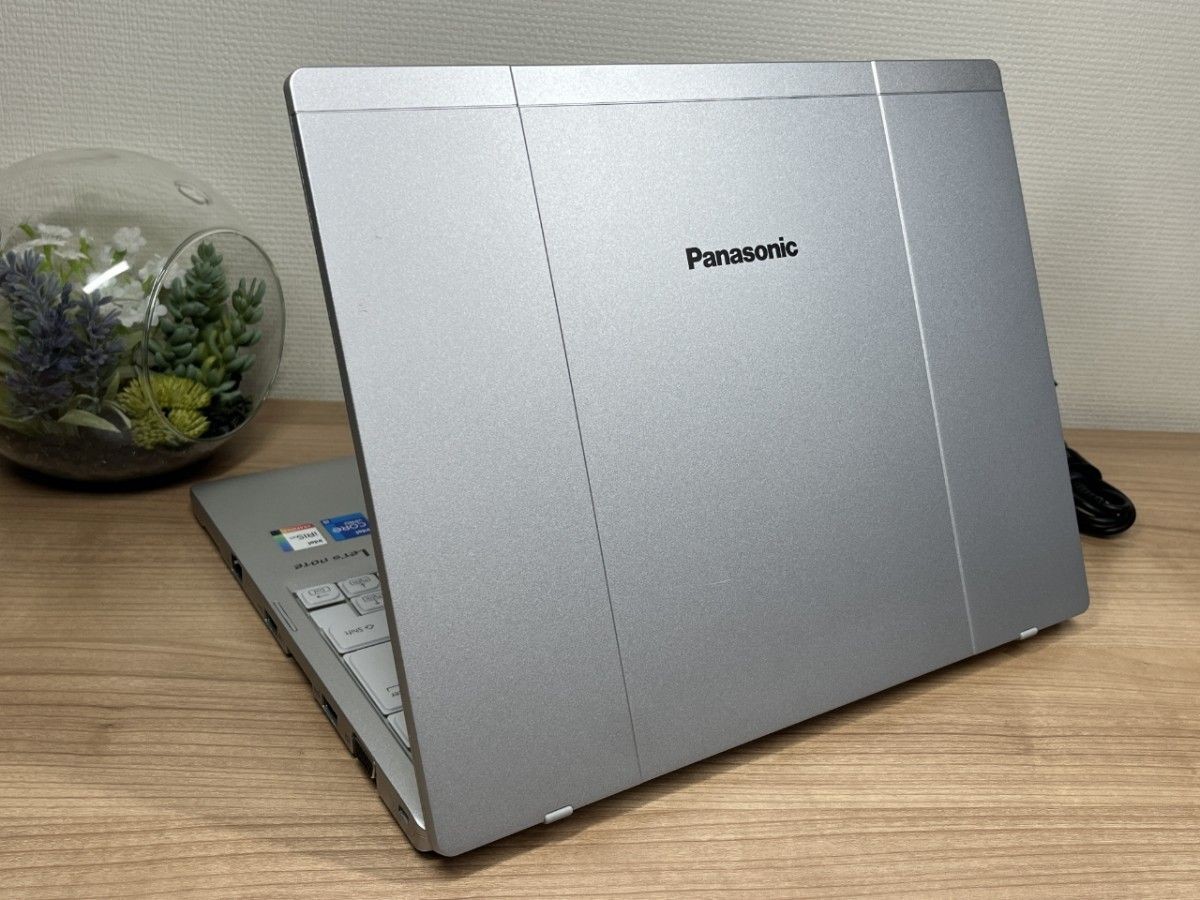 Panasonic Toughbook CF-FV1 i7-1165G7 Iris Xe 16GB SSD 512GB 14 QHD Win 11 Pro JP